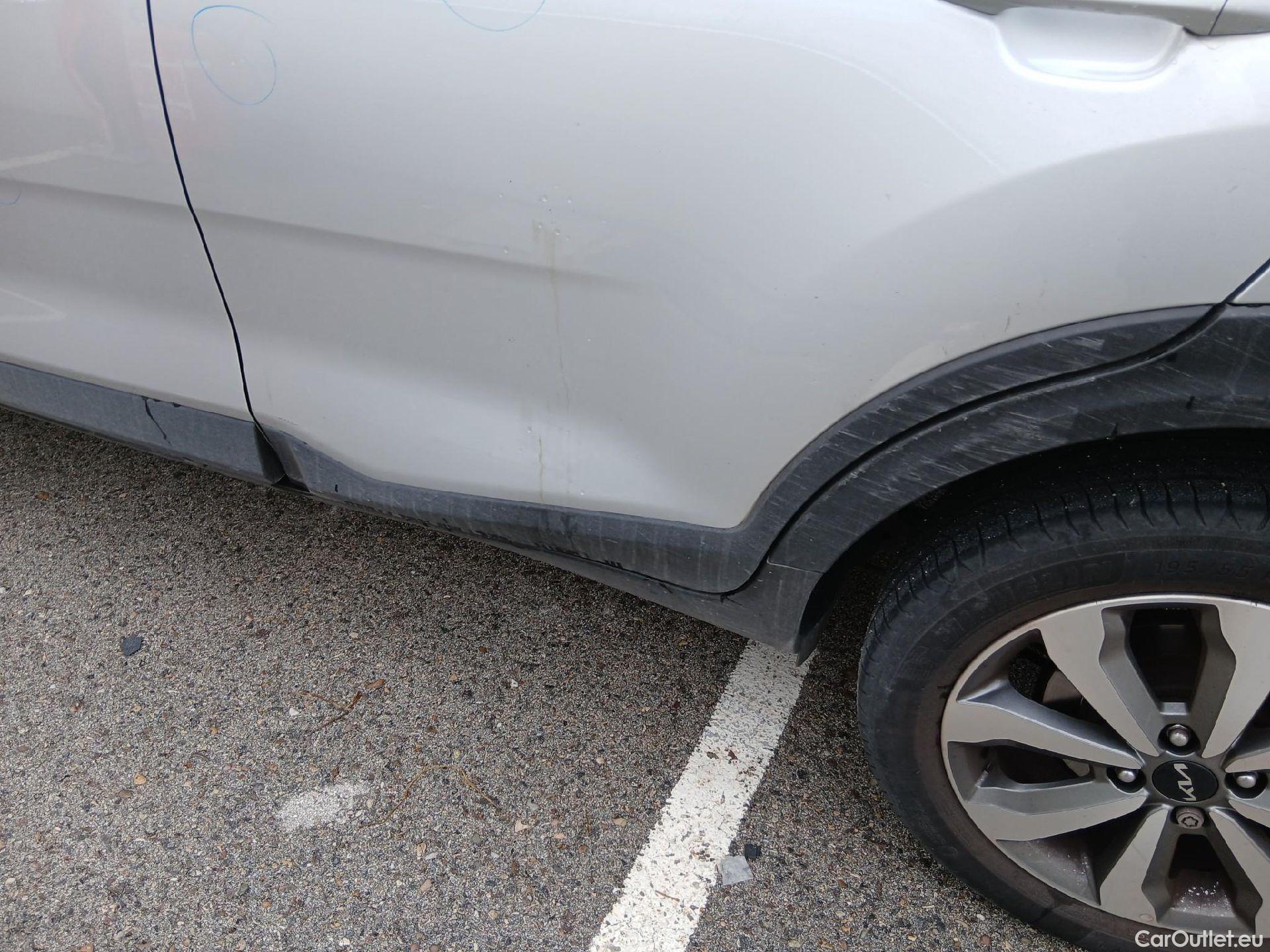  KIA  STONIC KIA  / 2017 / 5P / todoterreno 1.0 T-GDi 74kW (100CV) MHEV iMT Drive #18