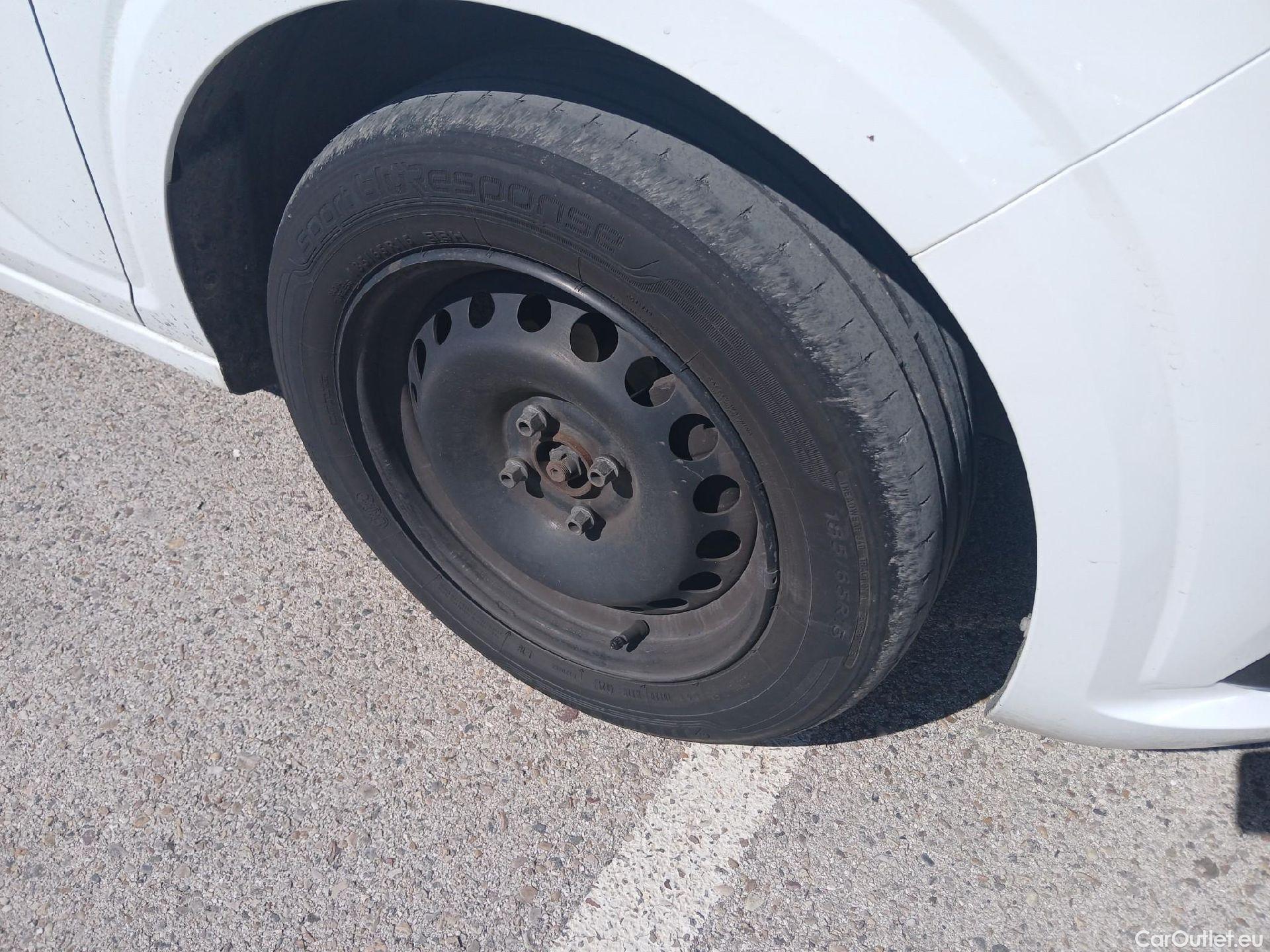  Dacia  Sandero DACIA  / 2020 / 5P / berlina con portón Essential 74kW (100CV) ECO-G #38