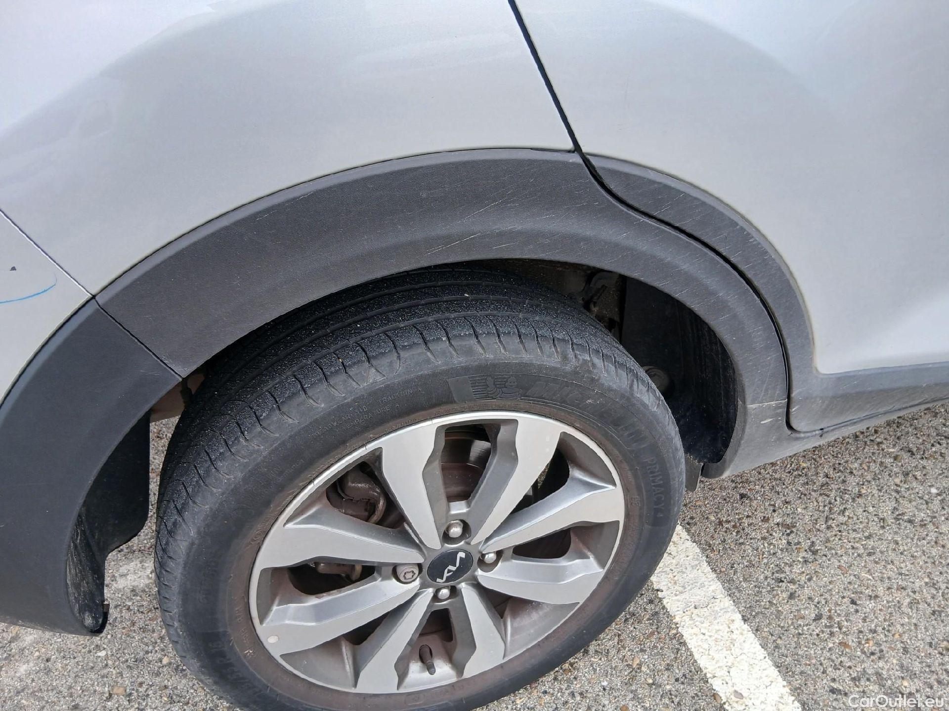  KIA  STONIC KIA  / 2017 / 5P / todoterreno 1.0 T-GDi 74kW (100CV) MHEV iMT Drive #37