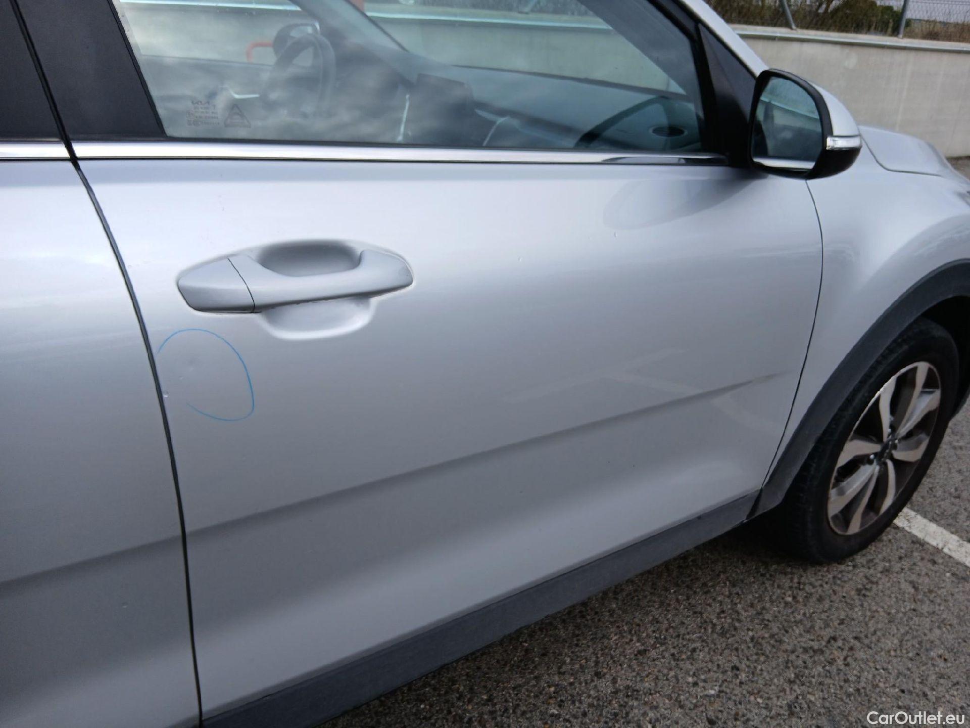  KIA  STONIC KIA  / 2017 / 5P / todoterreno 1.0 T-GDi 74kW (100CV) MHEV iMT Drive #40