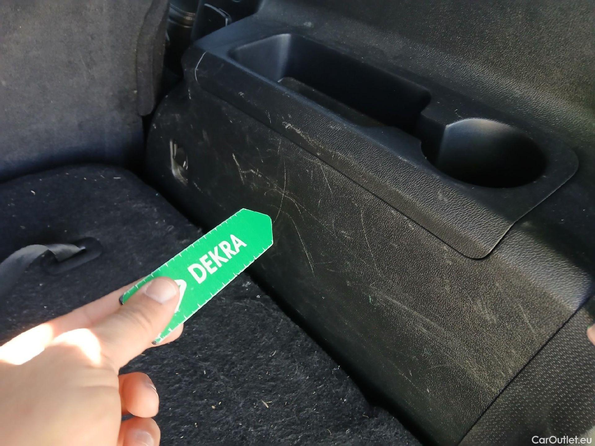  KIA  Sorento KIA  / 2020 / 5P / todoterreno 1.6 T-GDi HEV Emotion 4x4 7pl (P.Luxury) #5