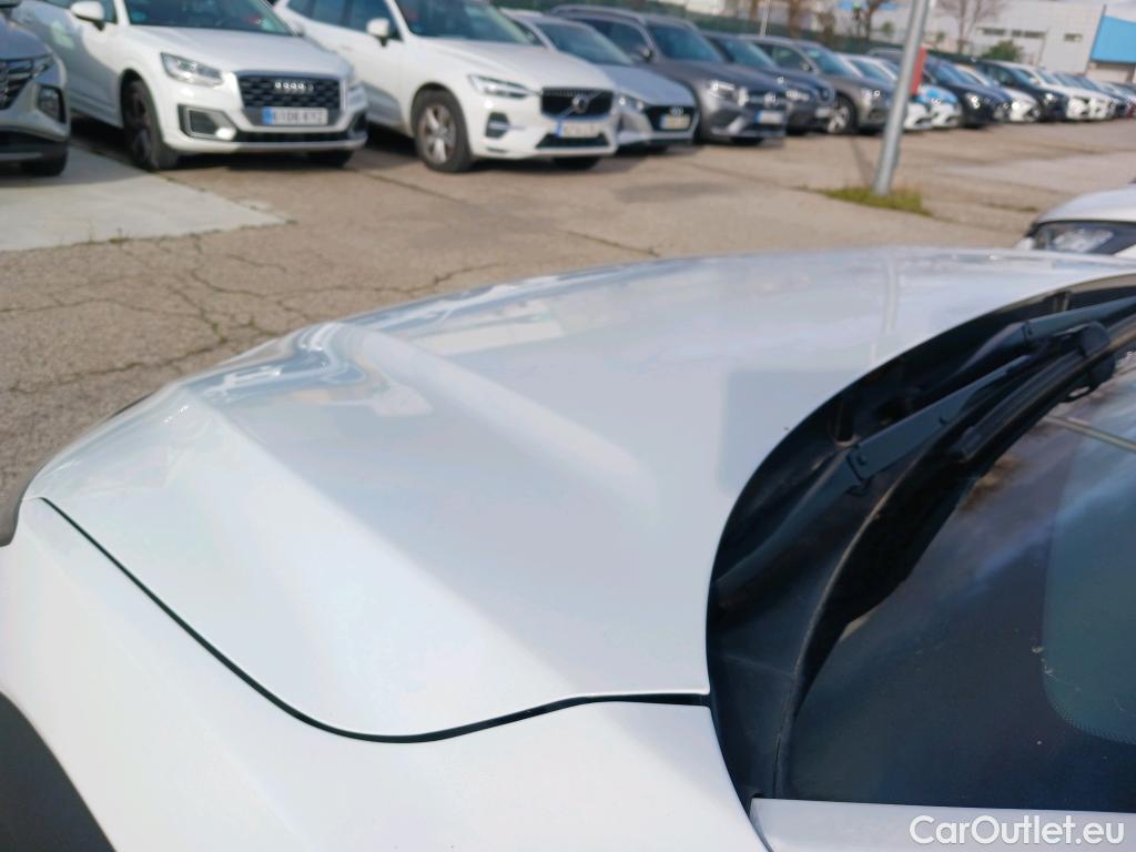  Hyundai  Konna HYUNDAI Kona / 2020 / 5P / todoterreno 1.0 TGDI Klass 4X2 #3