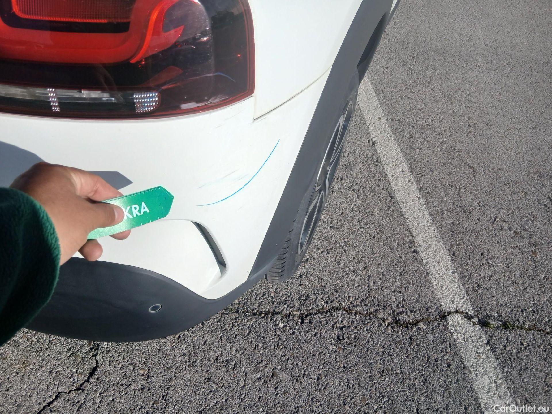  Citroen  C4 Cactus CITROEN  / 2018 / 5P / berlina con portón BlueHDi 100 S&S Feel #32