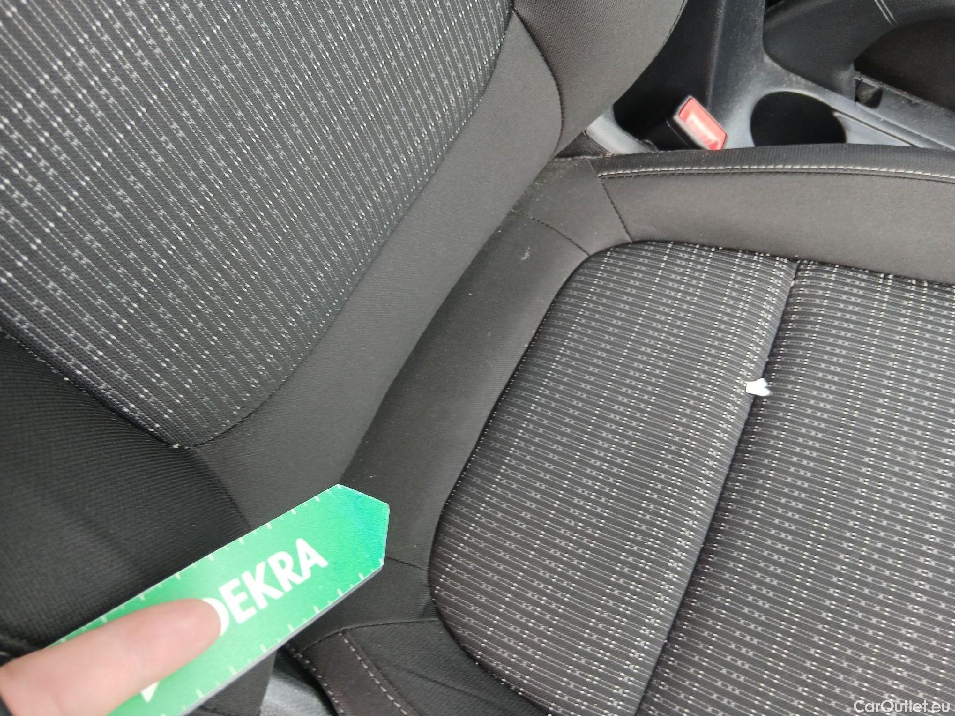  KIA  STONIC KIA  / 2017 / 5P / todoterreno 1.0 T-GDi 74kW (100CV) MHEV iMT Drive #24