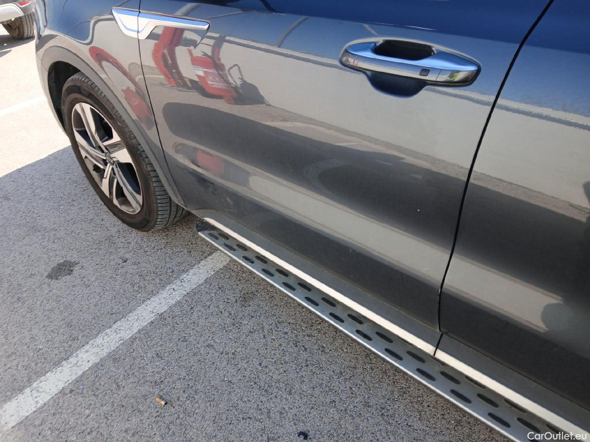  KIA  Sorento KIA  / 2020 / 5P / todoterreno 1.6 T-GDi HEV Emotion 4x4 7pl (P.Luxury) #16