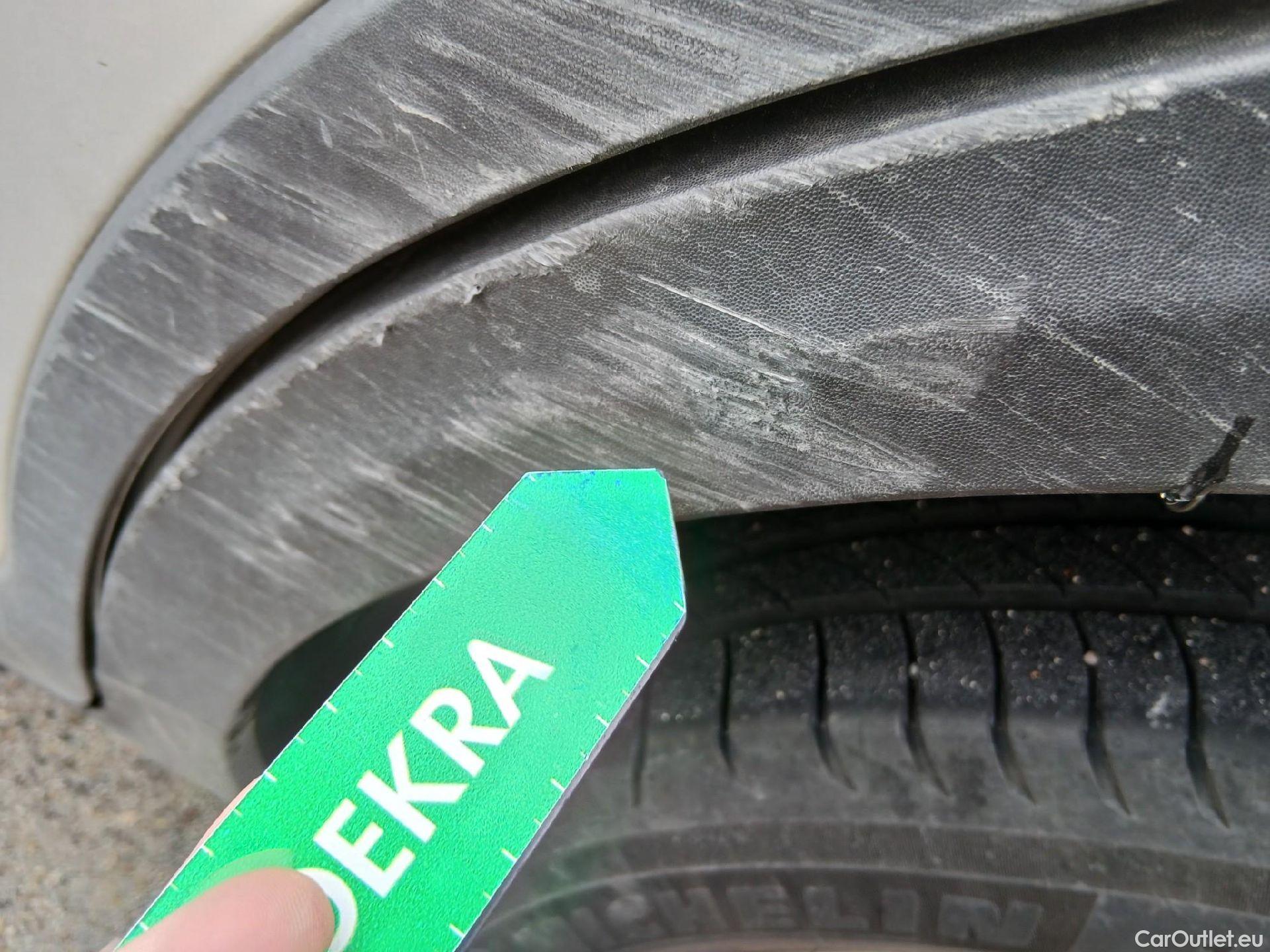  KIA  STONIC KIA  / 2017 / 5P / todoterreno 1.0 T-GDi 74kW (100CV) MHEV iMT Drive #21