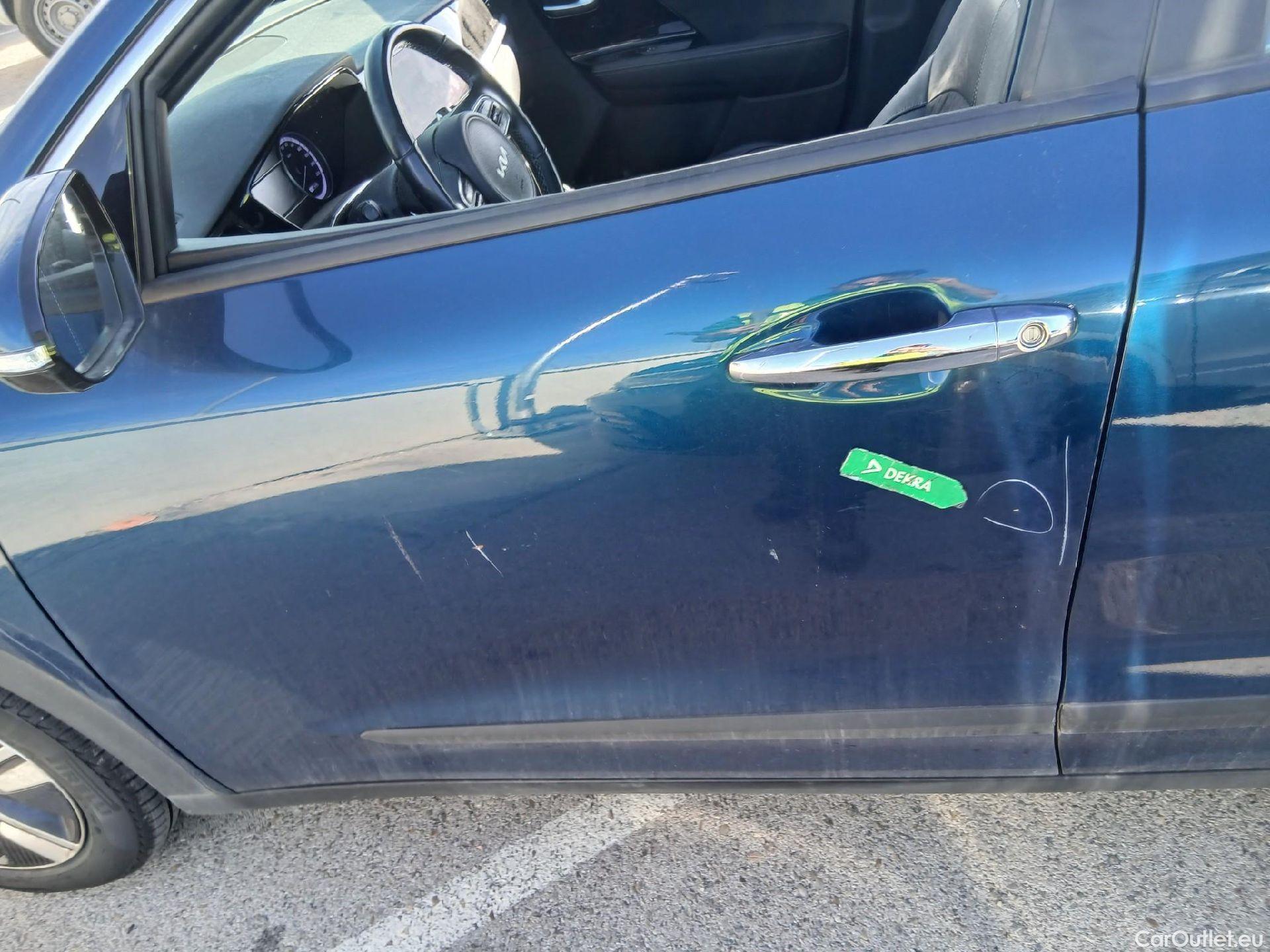  KIA  Niro KIA  / 2019 / 5P / crossover 1.6 GDi HEV 104kW (141CV) Drive #15