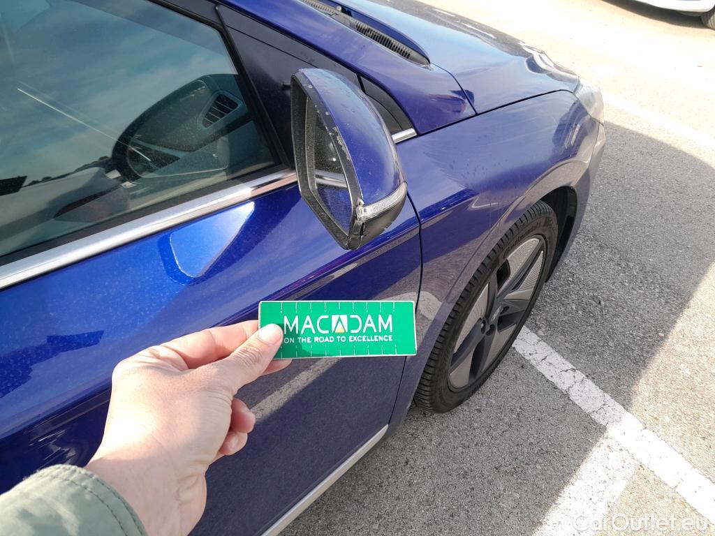  Hyundai   Ioniq HYUNDAI / 2019 / 5P / berlina con portón 1.6 GDI HEV Tecno DCT #9