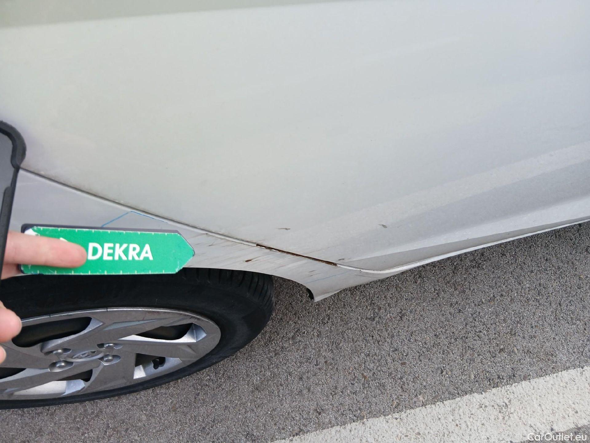  Hyundai  i20 HYUNDAI  / 2020 / 5P / berlina con portón 1.0 TGDI 74kW (100CV) 48V Essence #28