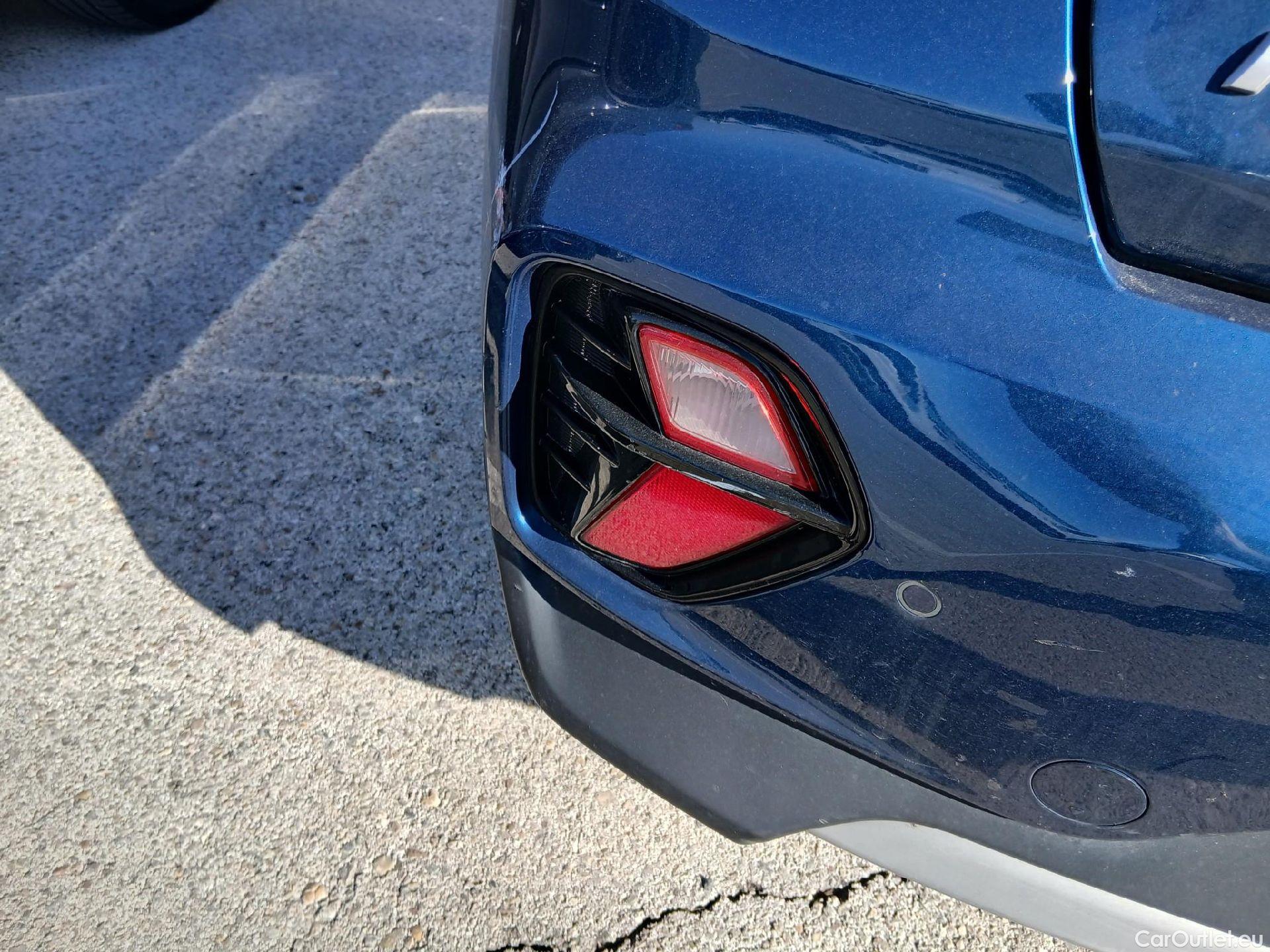  KIA  Niro KIA  / 2019 / 5P / crossover 1.6 GDi HEV 104kW (141CV) Drive #29