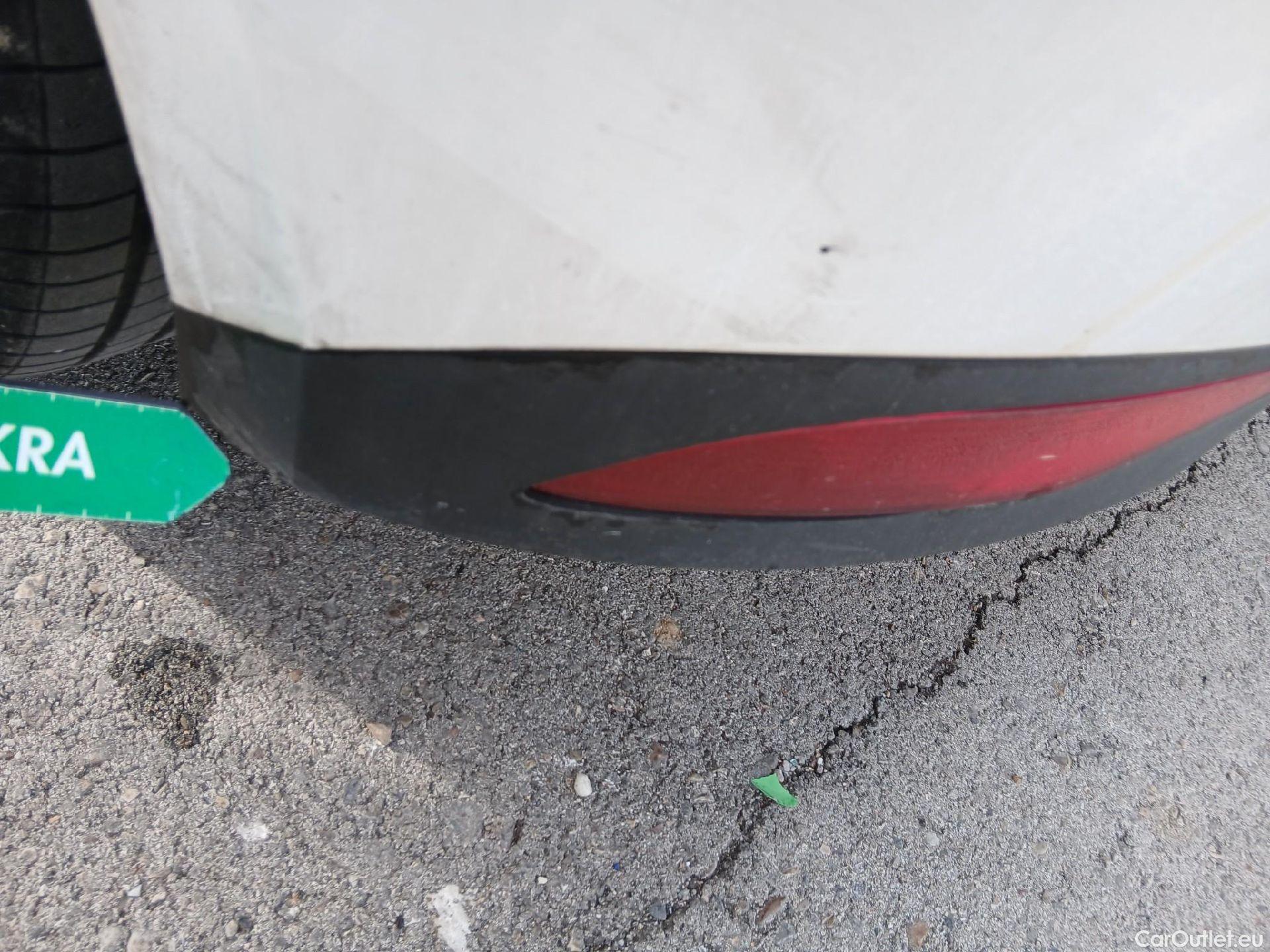  Hyundai  i20 HYUNDAI  / 2020 / 5P / berlina con portón 1.0 TGDI 74kW (100CV) 48V Essence #26