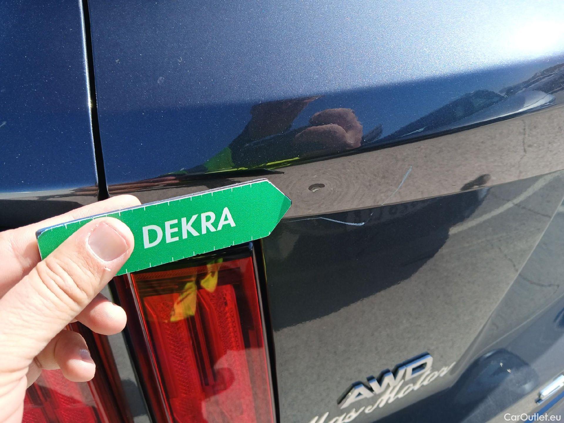  KIA  Sorento KIA  / 2020 / 5P / todoterreno 1.6 T-GDi HEV Emotion 4x4 7pl (P.Luxury) #25