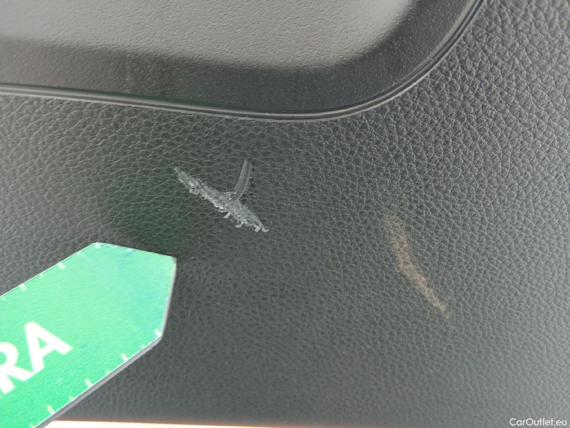  KIA  STONIC KIA  / 2017 / 5P / todoterreno 1.0 T-GDi 74kW (100CV) MHEV iMT Drive #30