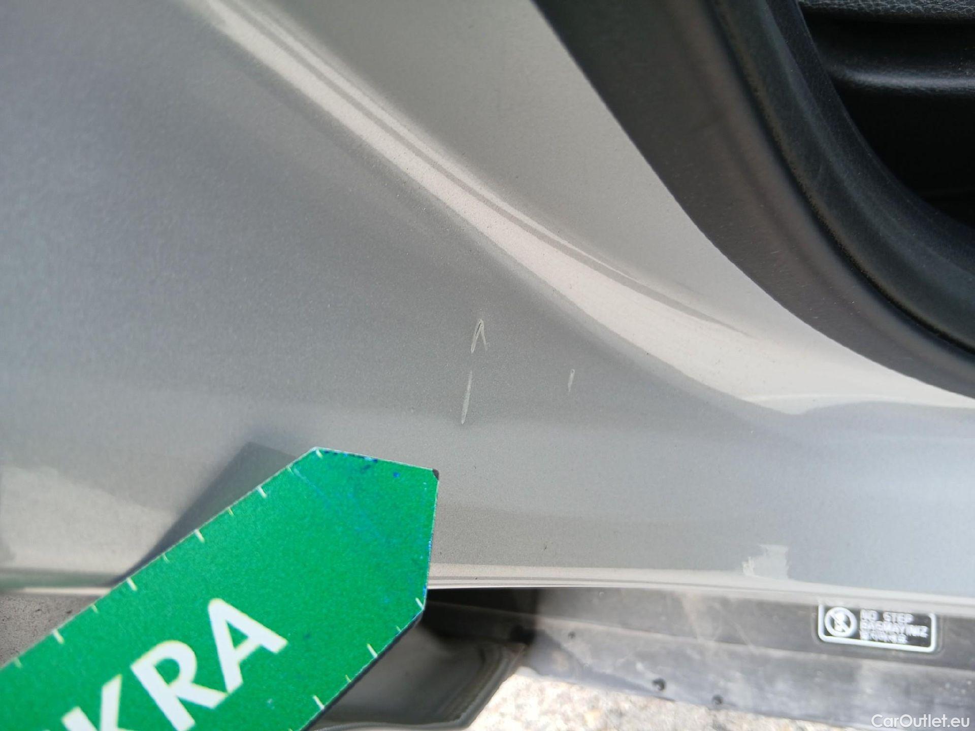  KIA  STONIC KIA  / 2017 / 5P / todoterreno 1.0 T-GDi 74kW (100CV) MHEV iMT Drive #49