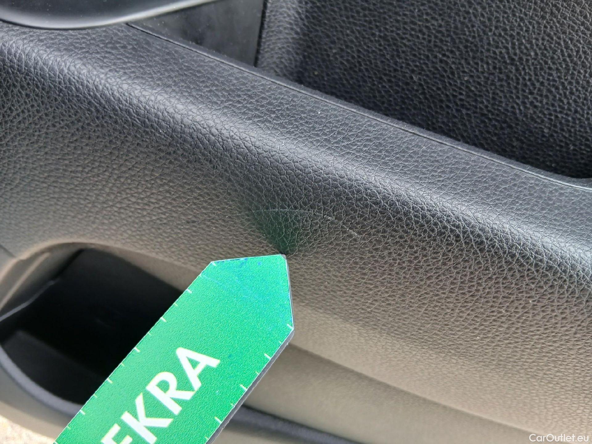  KIA  STONIC KIA  / 2017 / 5P / todoterreno 1.0 T-GDi 74kW (100CV) MHEV iMT Drive #47