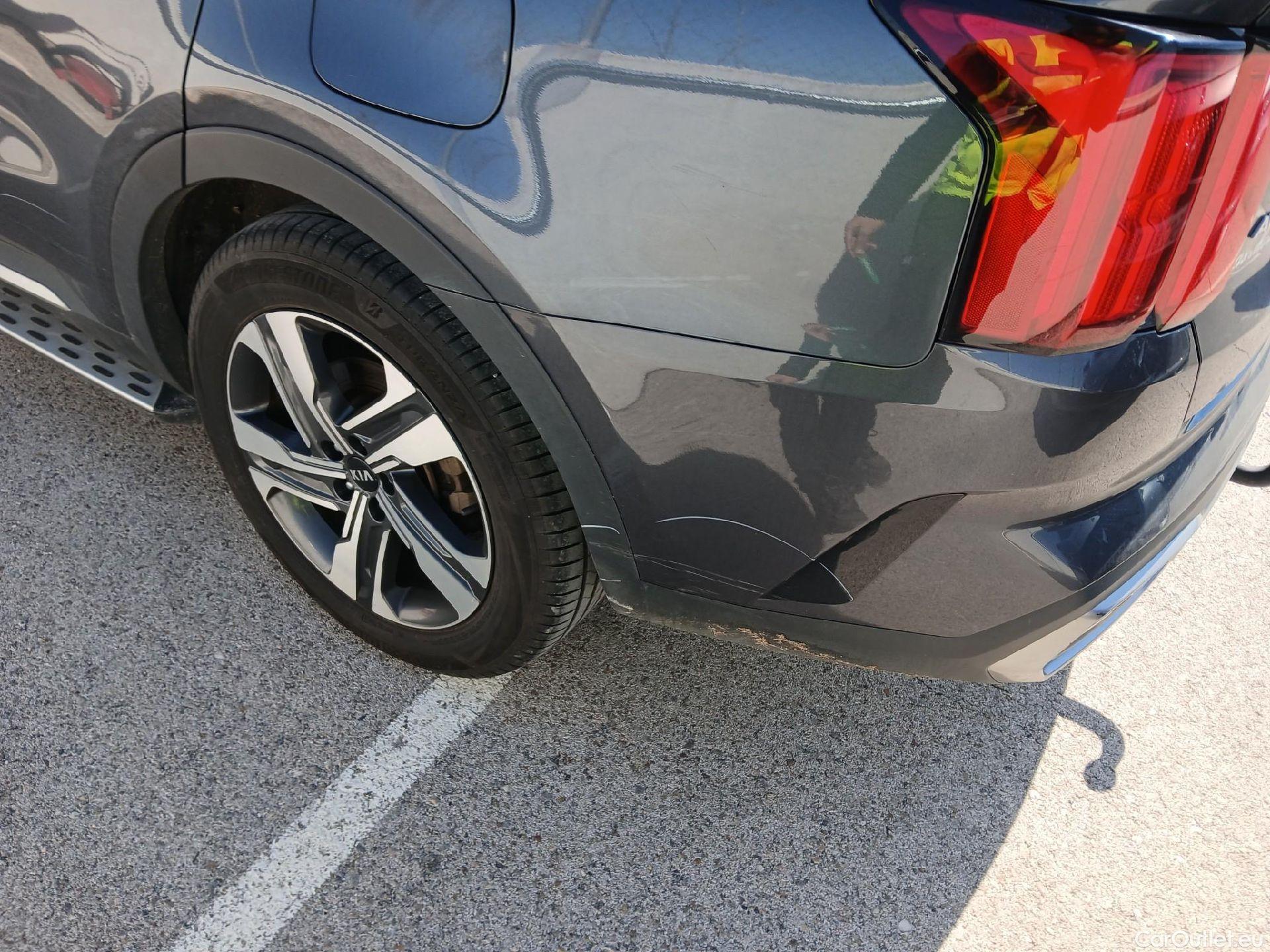  KIA  Sorento KIA  / 2020 / 5P / todoterreno 1.6 T-GDi HEV Emotion 4x4 7pl (P.Luxury) #20