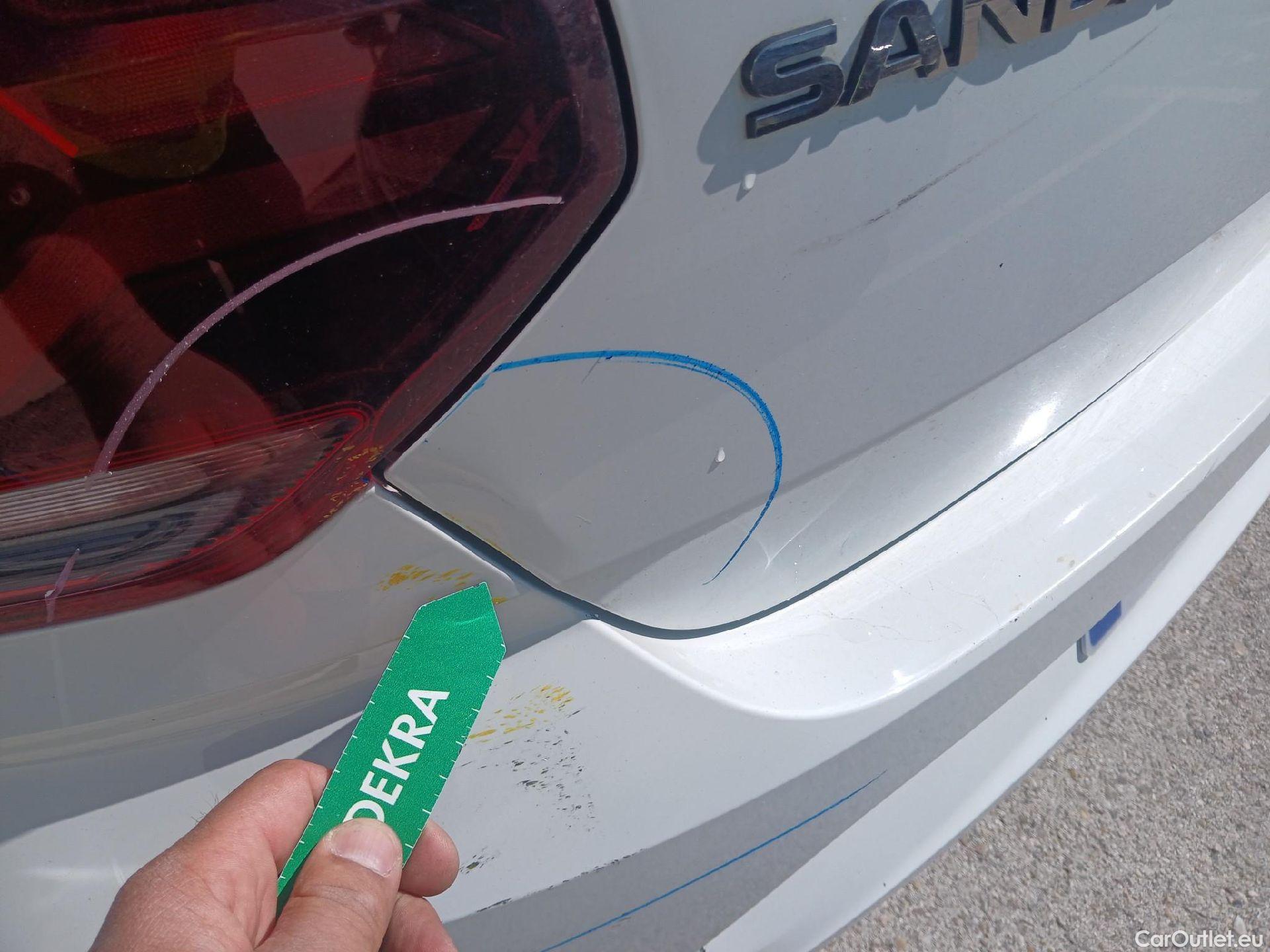  Dacia  Sandero DACIA  / 2020 / 5P / berlina con portón Essential 74kW (100CV) ECO-G #25