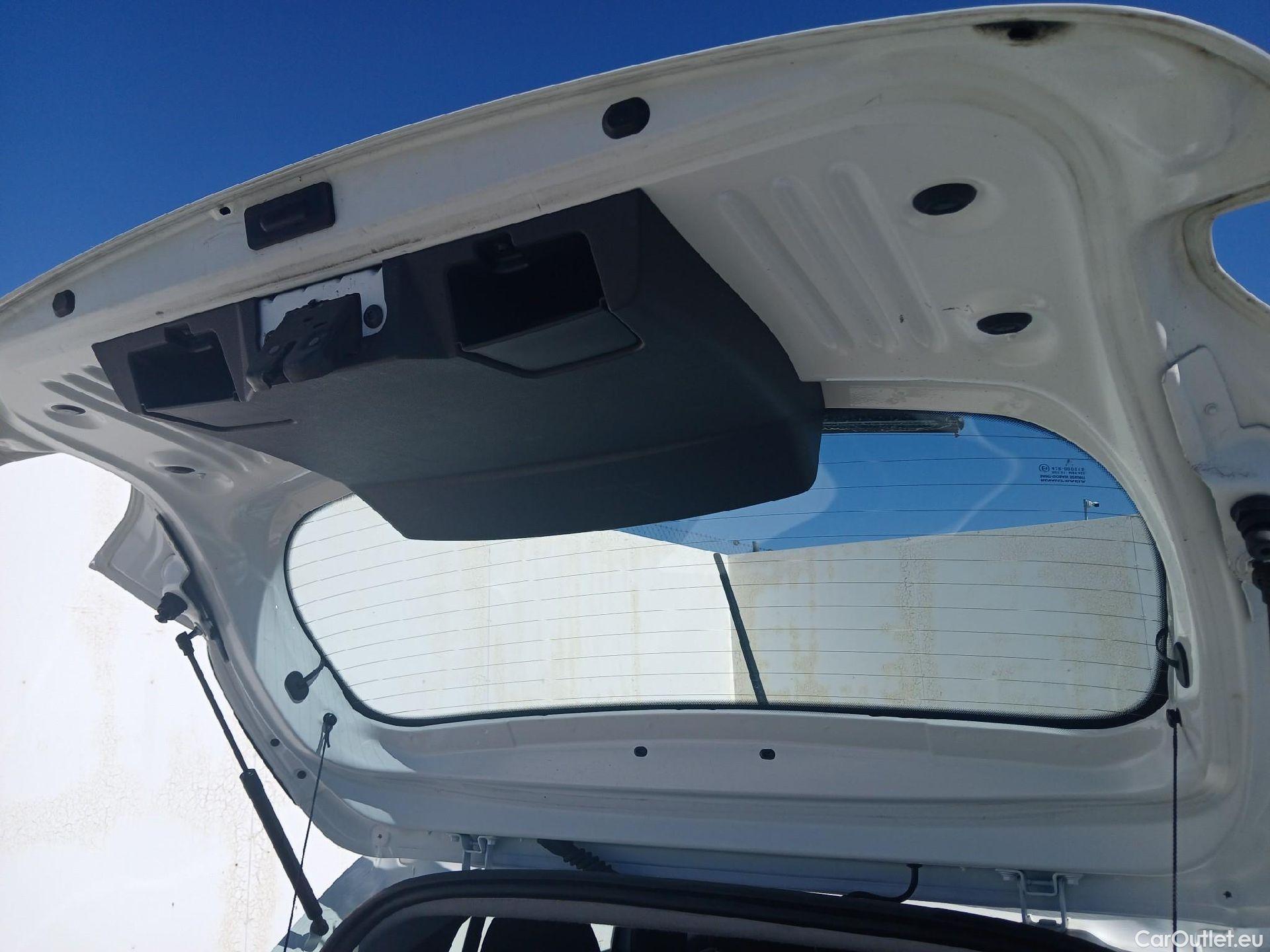  Dacia  Sandero DACIA  / 2020 / 5P / berlina con portón Essential 74kW (100CV) ECO-G #42