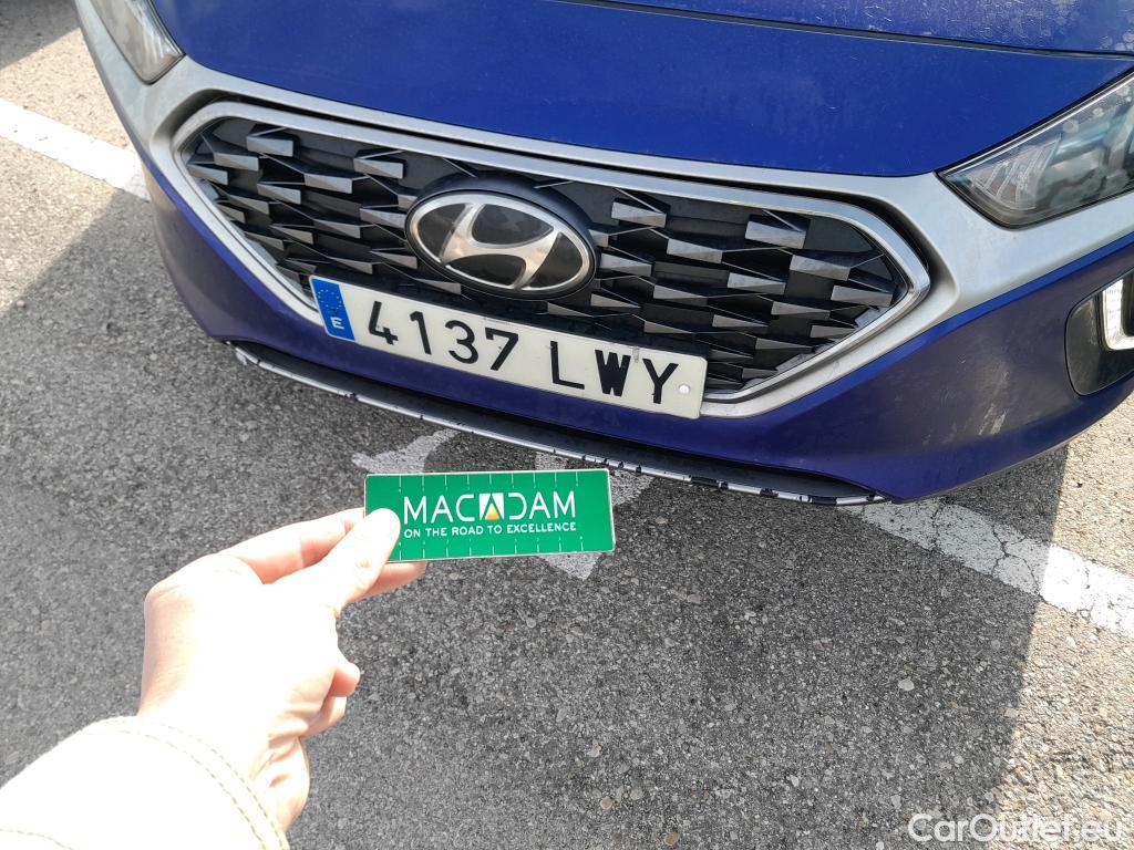  Hyundai   Ioniq HYUNDAI / 2019 / 5P / berlina con portón 1.6 GDI HEV Tecno DCT #14