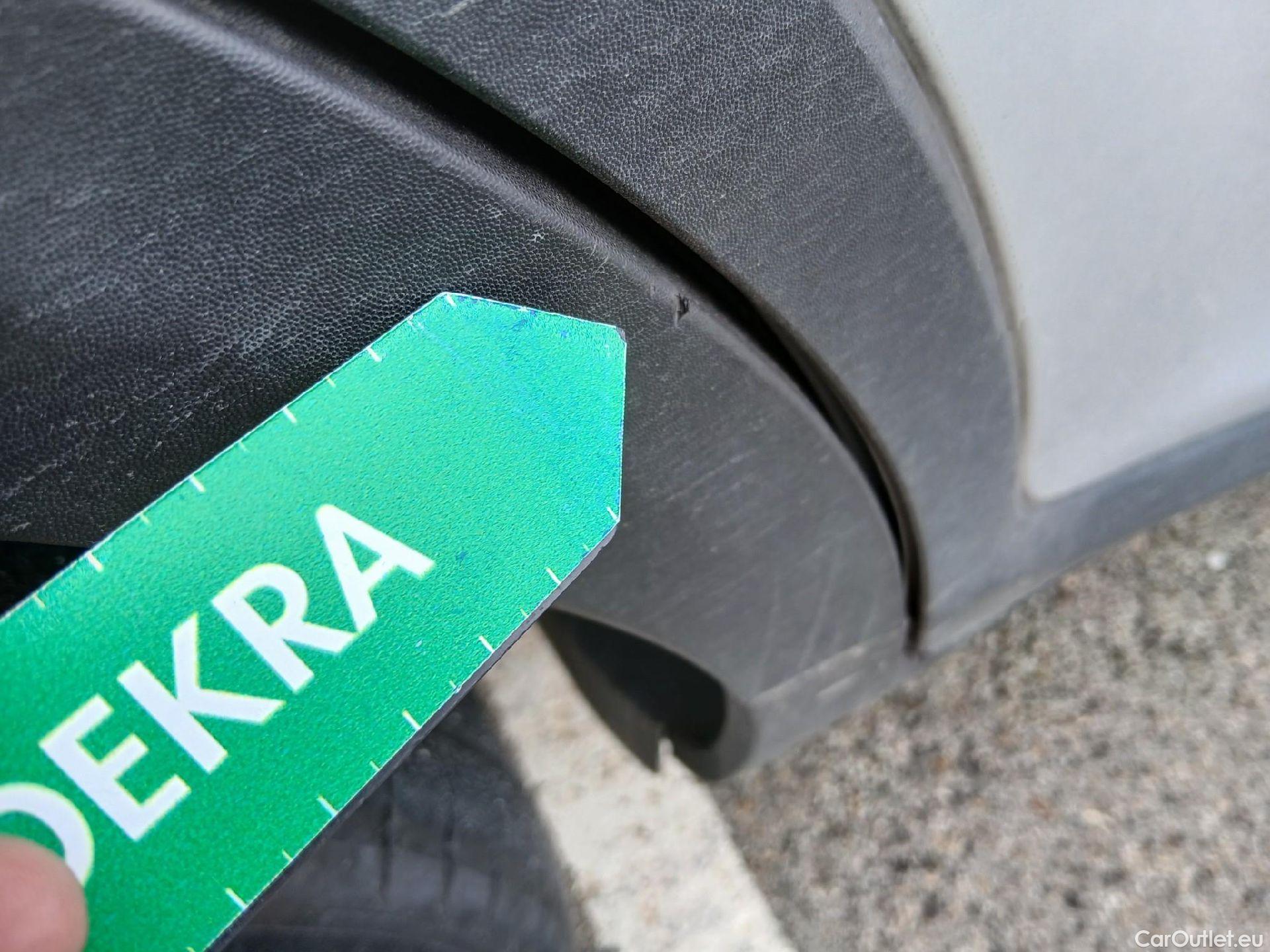  KIA  STONIC KIA  / 2017 / 5P / todoterreno 1.0 T-GDi 74kW (100CV) MHEV iMT Drive #36