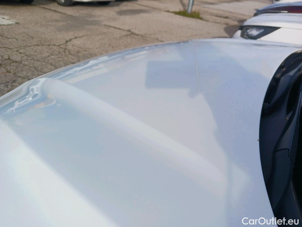  Hyundai  Konna HYUNDAI Kona / 2020 / 5P / todoterreno 1.0 TGDI Klass 4X2 #4