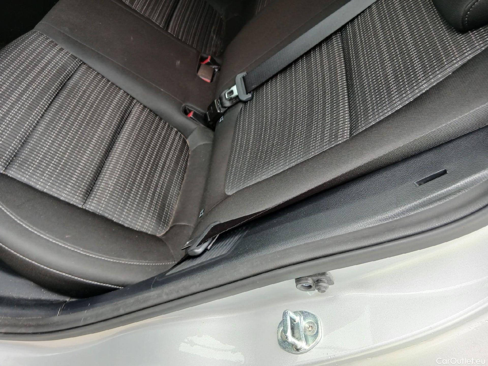  KIA  STONIC KIA  / 2017 / 5P / todoterreno 1.0 T-GDi 74kW (100CV) MHEV iMT Drive #22