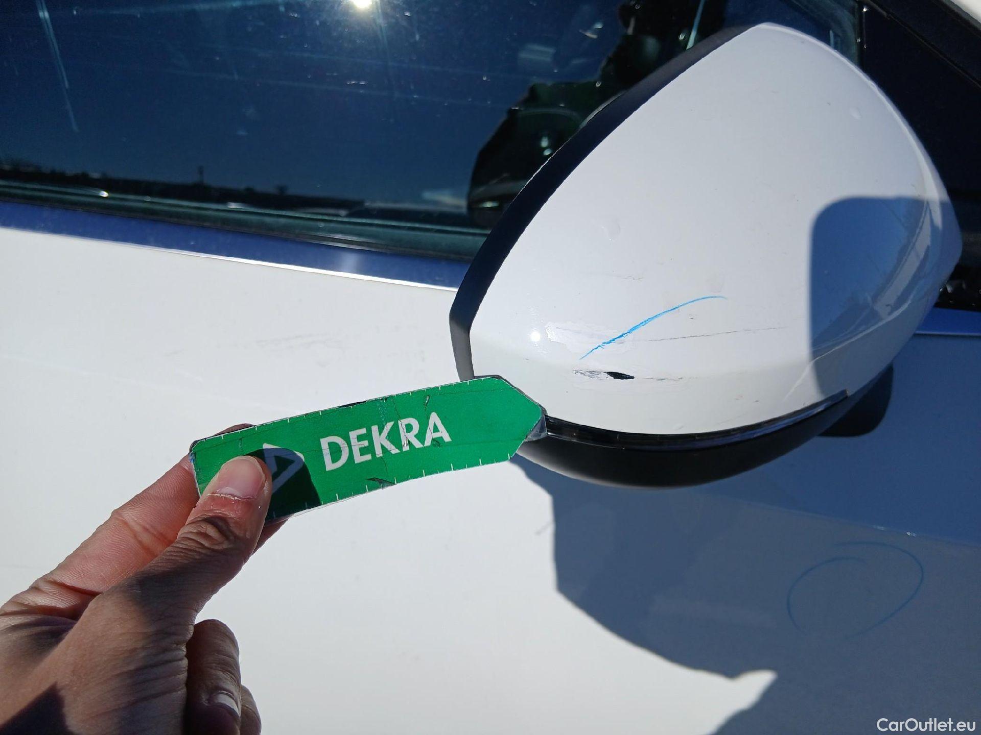  Nissan  Qashqai NISSAN  / 2021 / 5P / todoterreno DIG-T 103kW (140CV) mHEV 4x2 Acenta #38