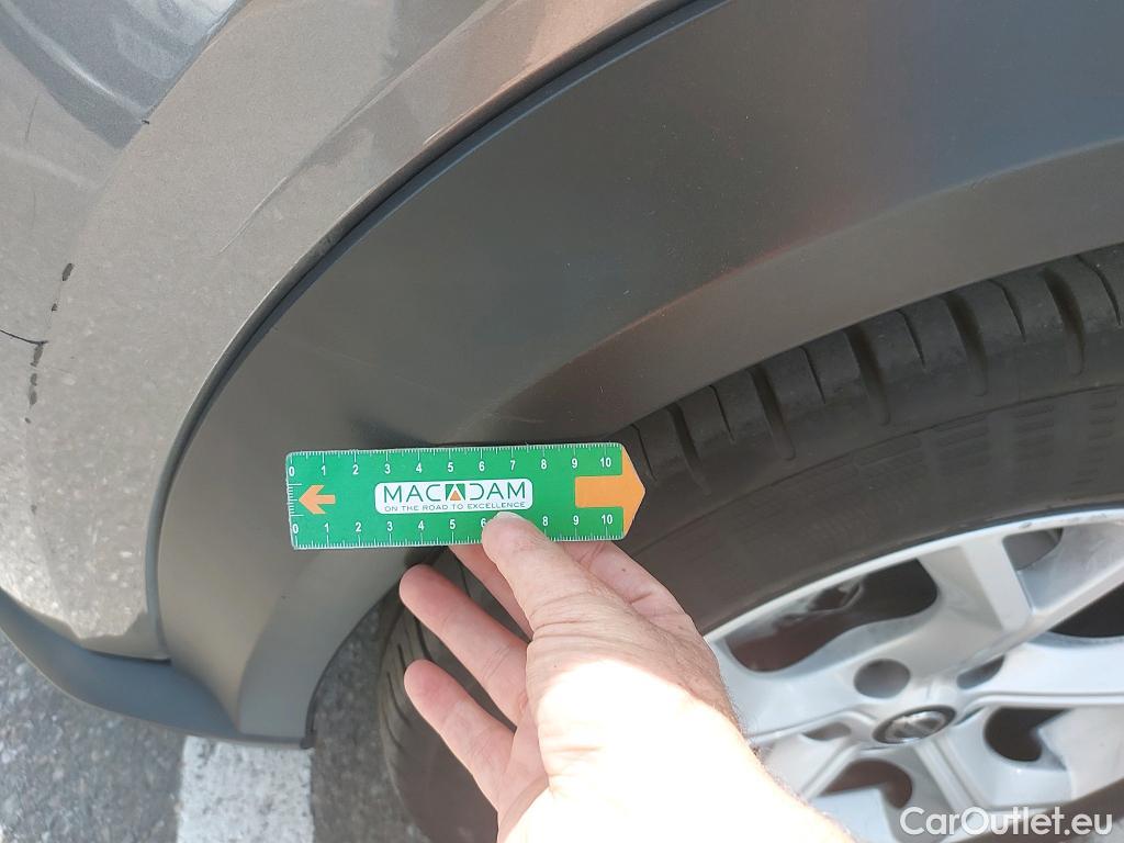  Nissan  Juke NISSAN  / 2019 / 5P / crossover DIG-T 84 kW (114 CV) DCT 7 V N-Connecta (AC2) #39