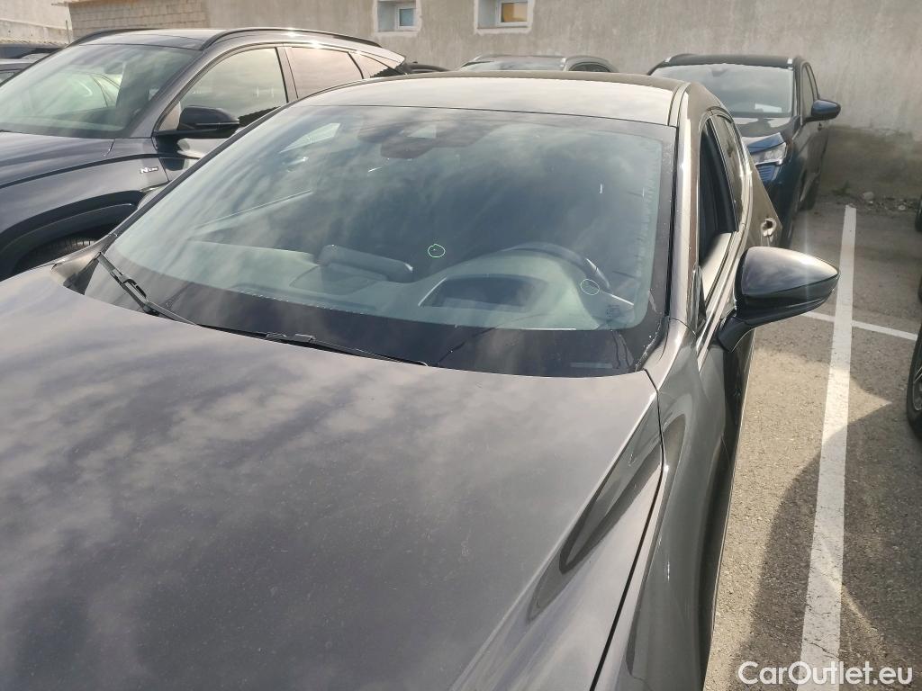  Mazda  3 MAZDA Mazda / 2019 / 5P / berlina con portón 2.0 e-SKYACTIV-G 88KW HOMURA(SP) #1