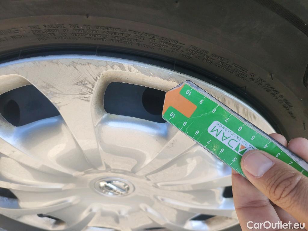  Nissan  Micra NISSAN  / 2017 / 5P / berlina con portón IG-T 68 kW (92 CV) E6D-F Acenta #27