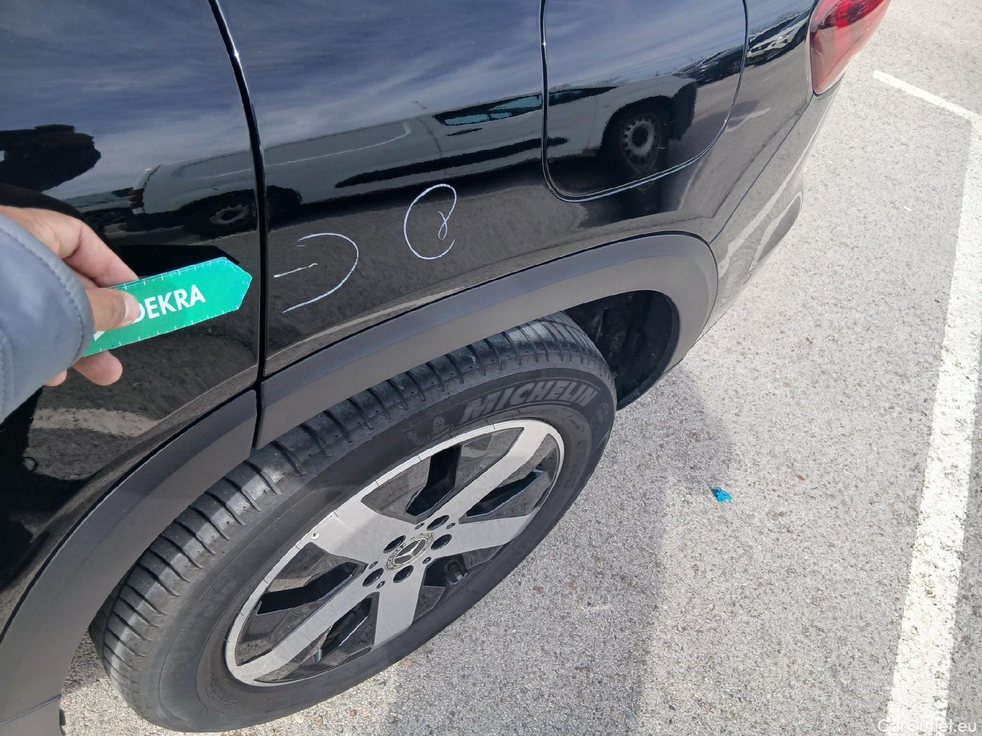  Mercedes  GLB MERCEDES-BENZ  / 2019 / 5P / todoterreno 2.0  200 D DCT 110KW (150CV) #29