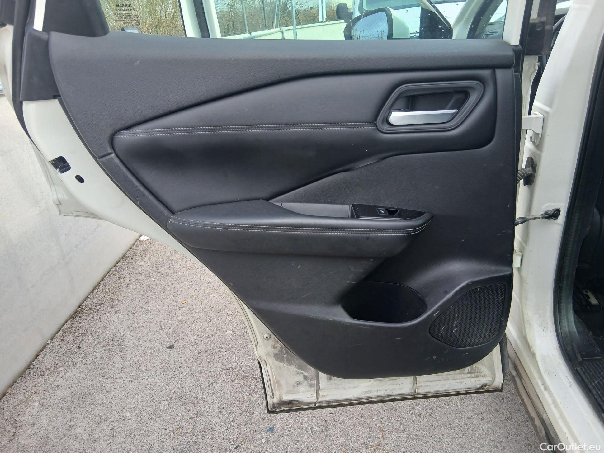  Nissan  Qashqai NISSAN  / 2021 / 5P / todoterreno DIG-T 103kW (140CV) mHEV 4x2 Acenta #71