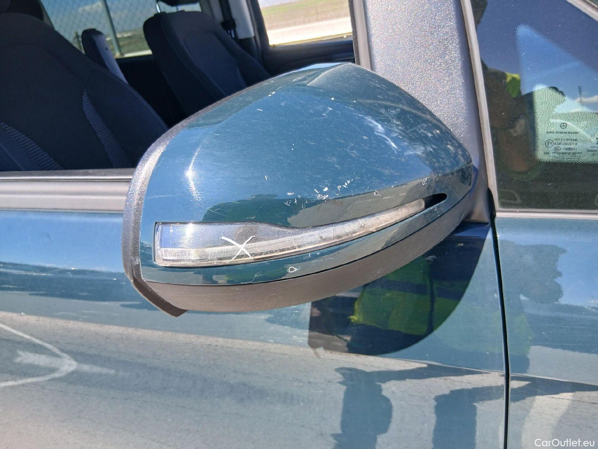  Mercedes  V-Klasse MERCEDES-BENZ Clase V / 2014 / 4P / monovolumen 220 d Clase V Compacto #26