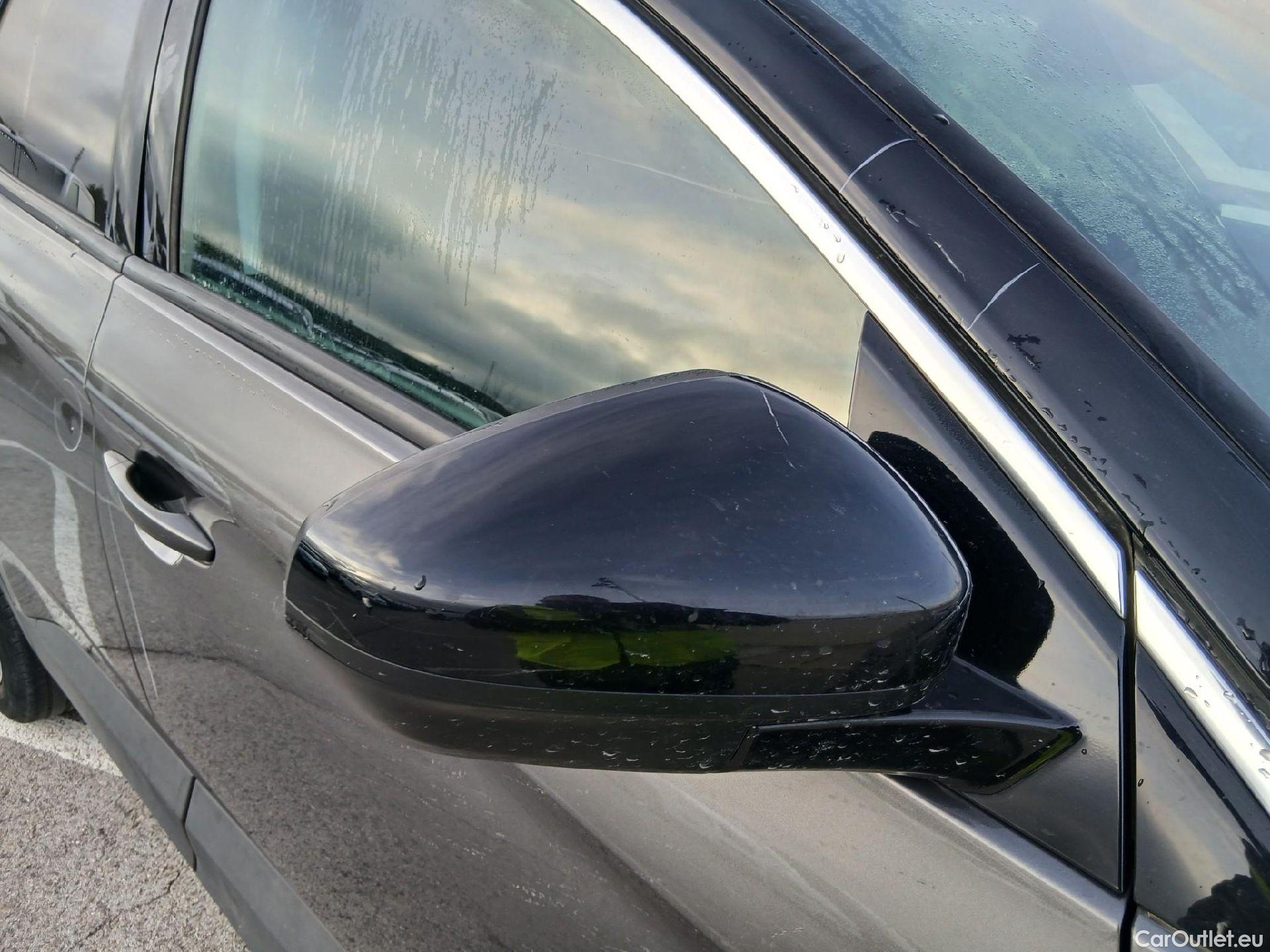  Opel   Grandland X OPEL / 2017 / 5P / todoterreno 1.5 CDTi Ultimate Auto #34