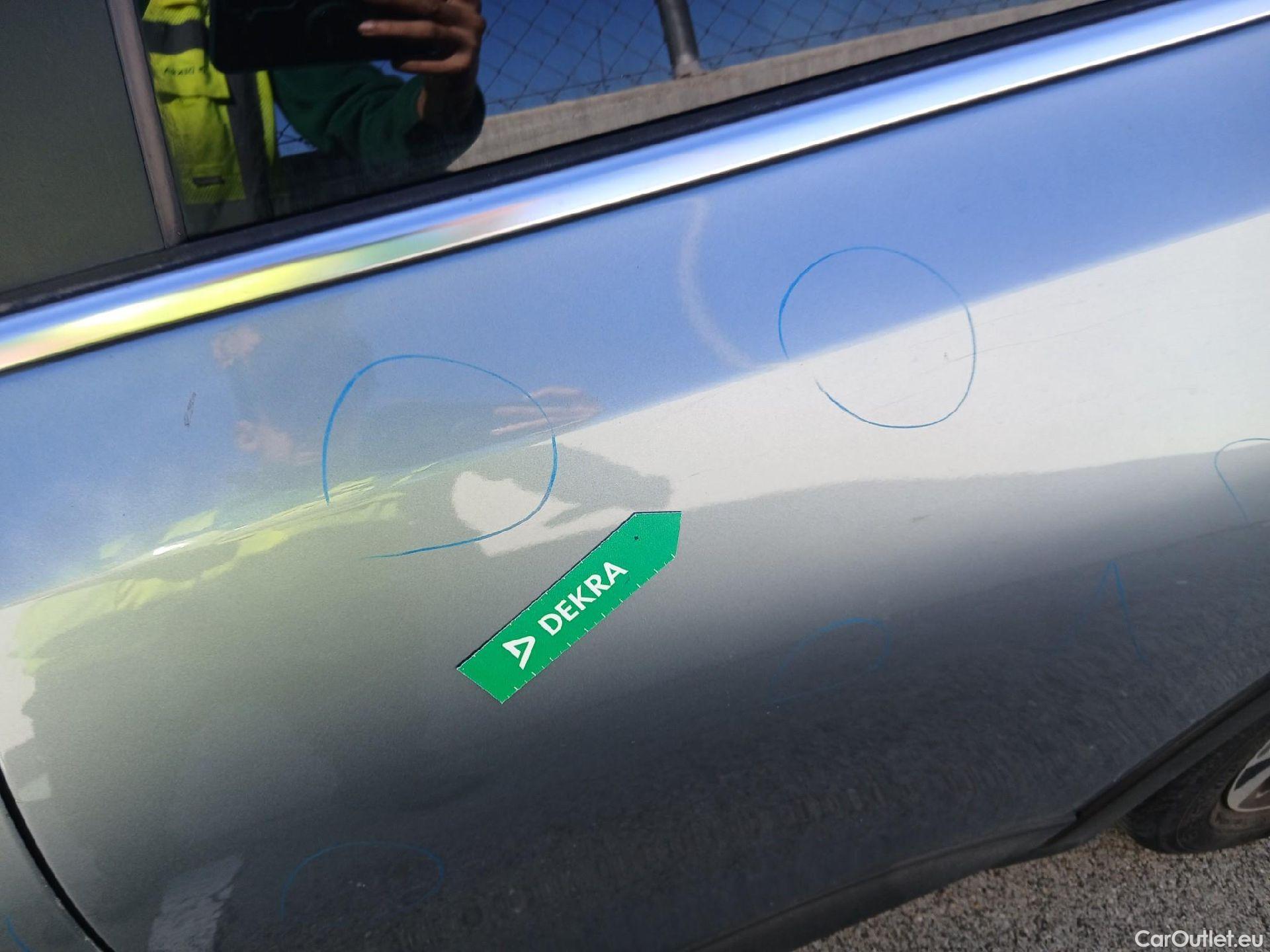  KIA  XCeed KIA  / 2019 / 5P / todoterreno 1.0 T-GDi Drive 88kW (120CV) #19