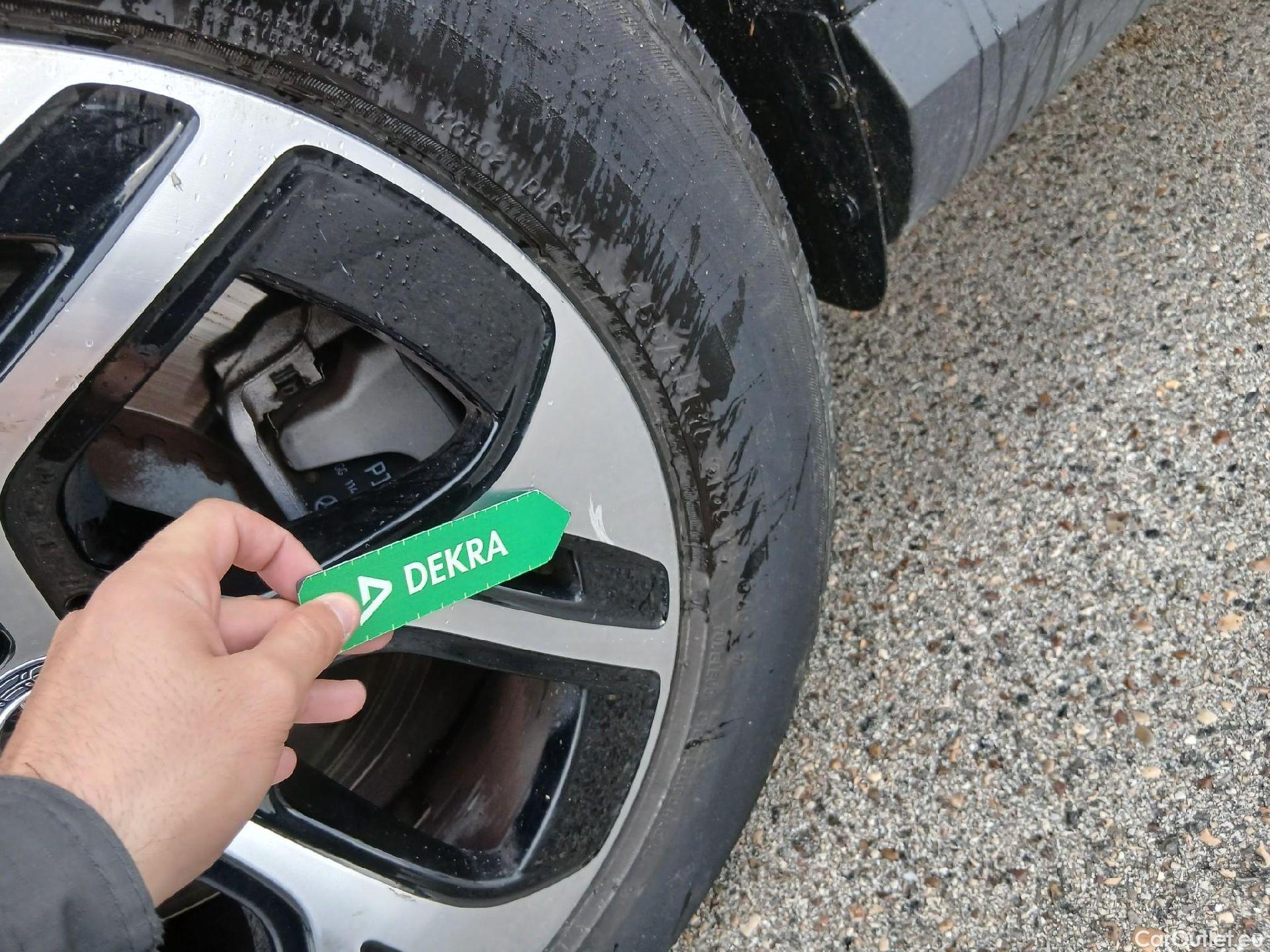  Mercedes  GLC Clase   300 de 4Matic (254.609)Avantgarde 2.0 335CV AT9 E6d #17