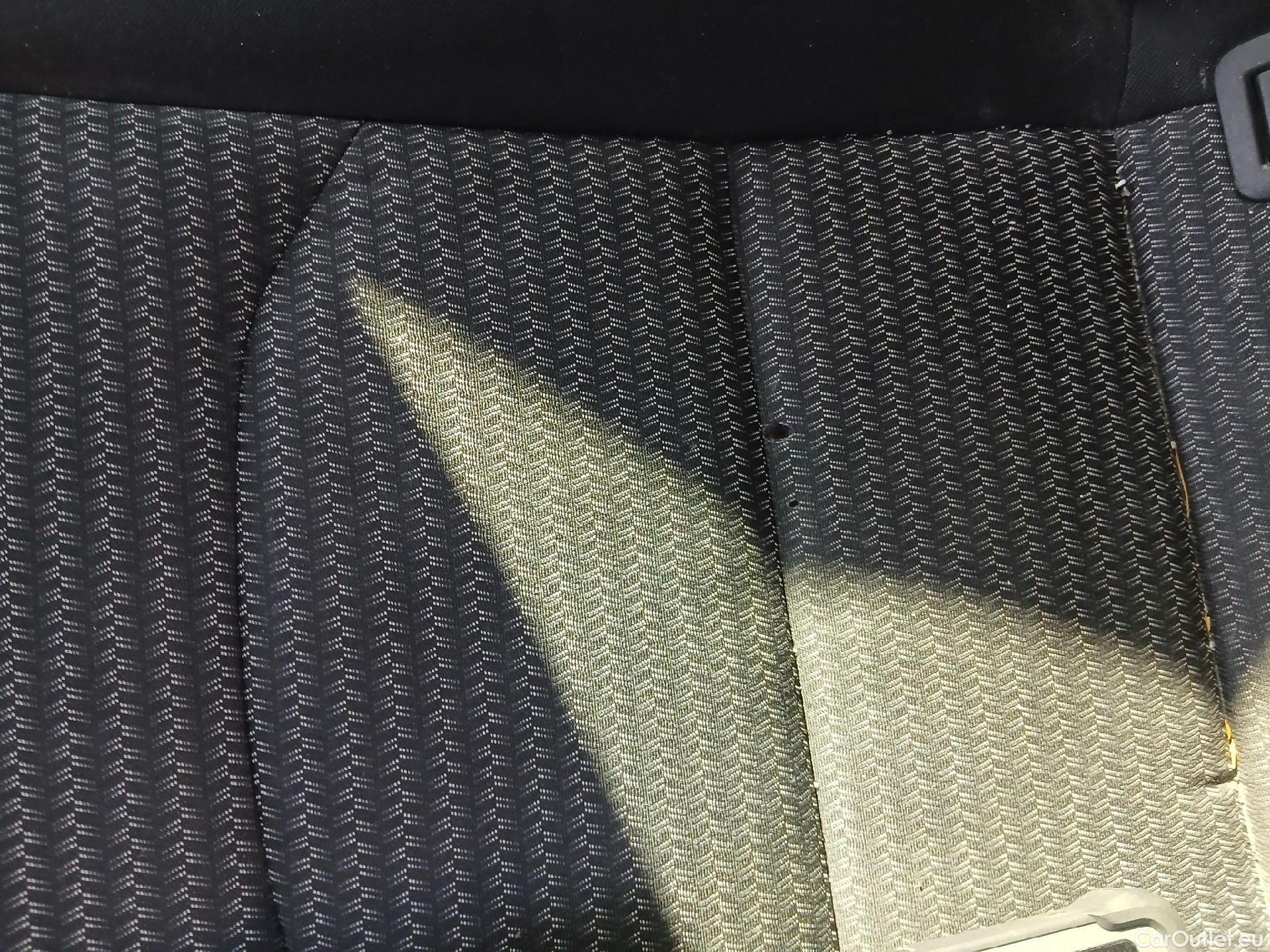  KIA  XCeed KIA  / 2019 / 5P / todoterreno 1.0 T-GDi Drive 88kW (120CV) #28