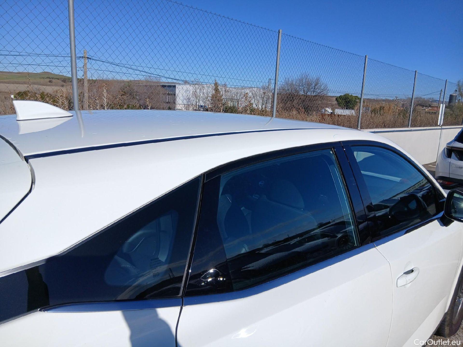  Nissan  Qashqai NISSAN  / 2021 / 5P / todoterreno DIG-T 103kW (140CV) mHEV 4x2 Acenta #27