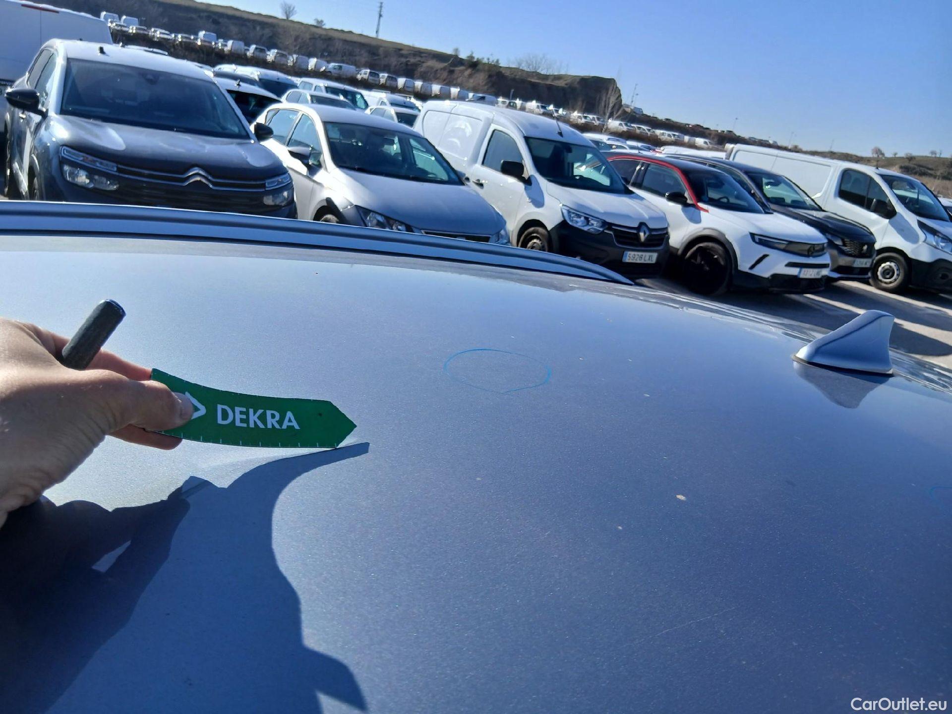  KIA  XCeed KIA  / 2019 / 5P / todoterreno 1.0 T-GDi Drive 88kW (120CV) #25