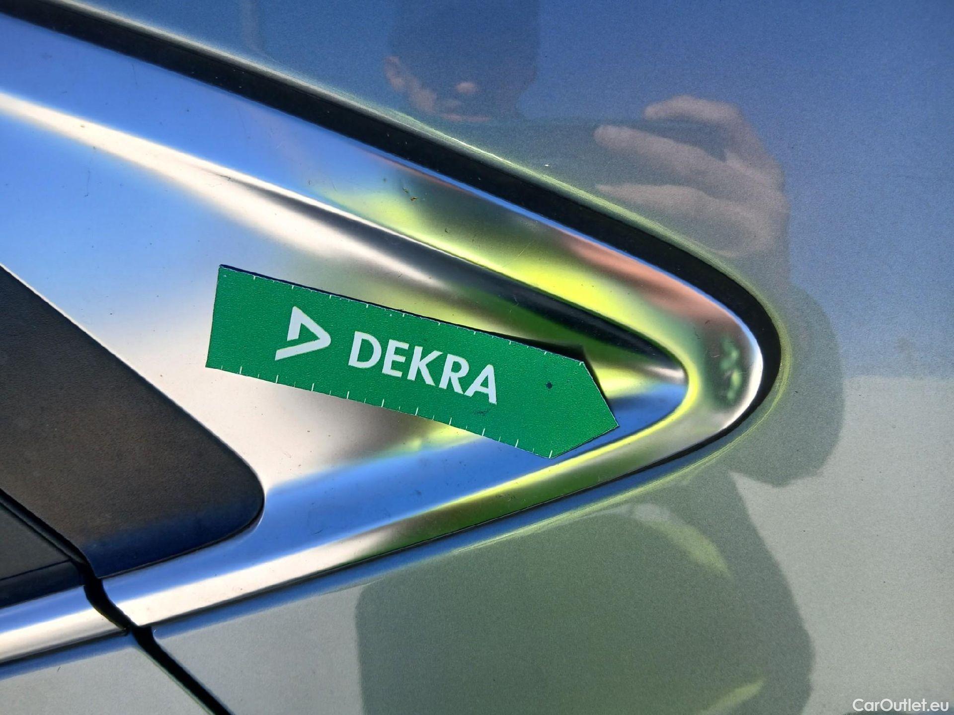  KIA  XCeed KIA  / 2019 / 5P / todoterreno 1.0 T-GDi Drive 88kW (120CV) #29