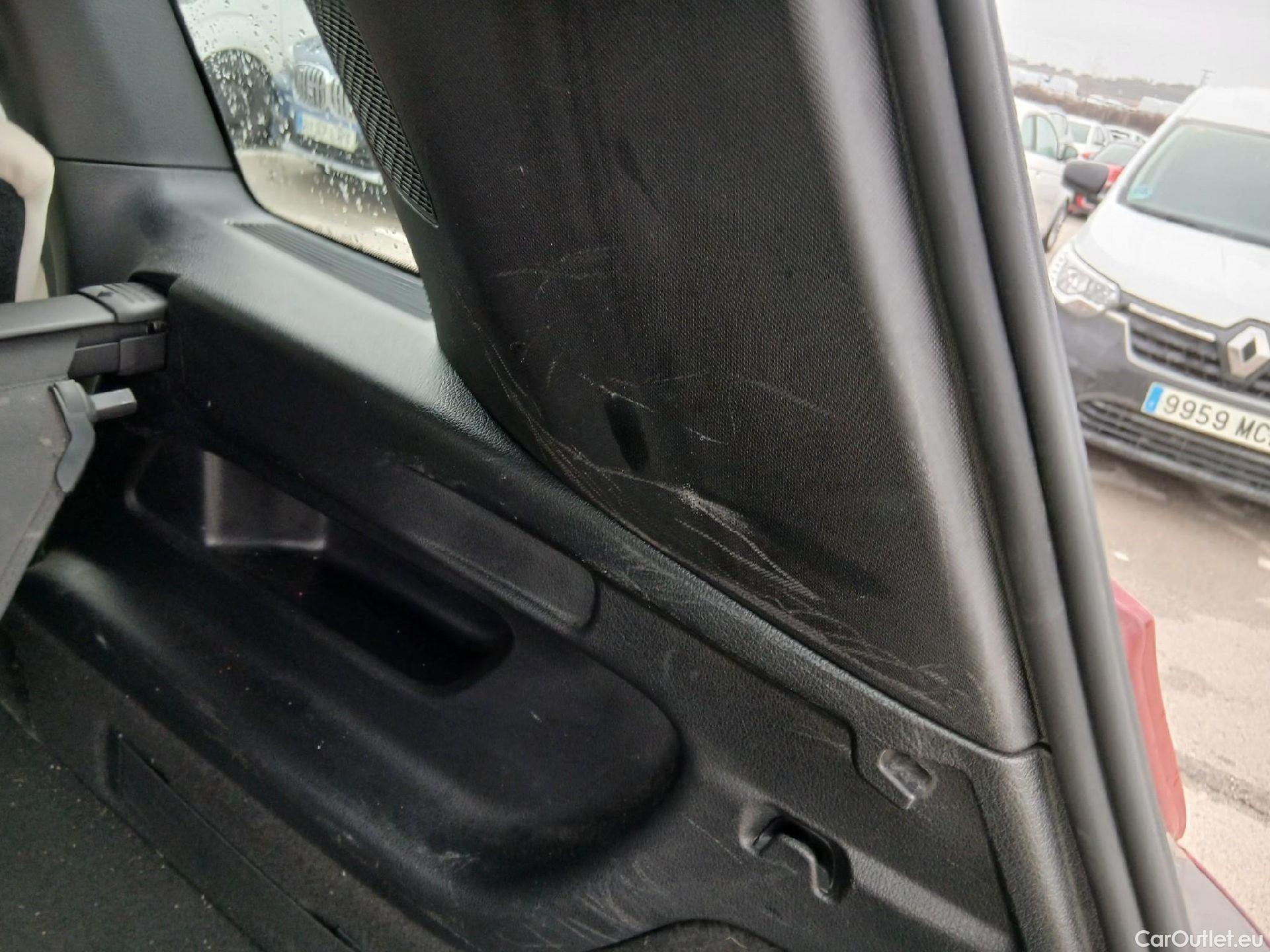  Mercedes  GLB MERCEDES-BENZ  / 2019 / 5P / todoterreno 2.0  200 D 4MATIC DCT 110KW (150CV) #13