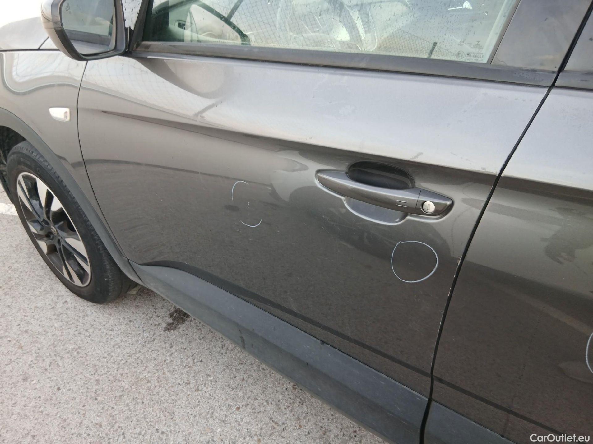  Opel   Grandland X OPEL / 2017 / 5P / todoterreno 1.5 CDTi Ultimate Auto #5