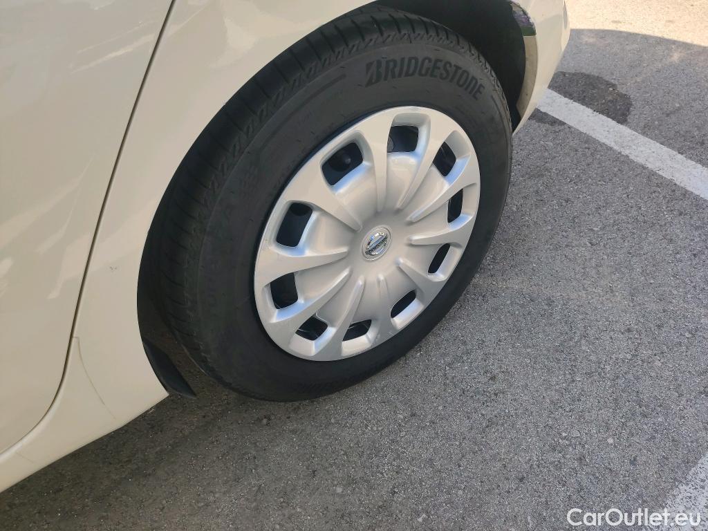  Nissan  Micra NISSAN  / 2017 / 5P / berlina con portón IG-T 68 kW (92 CV) E6D-F Acenta #22