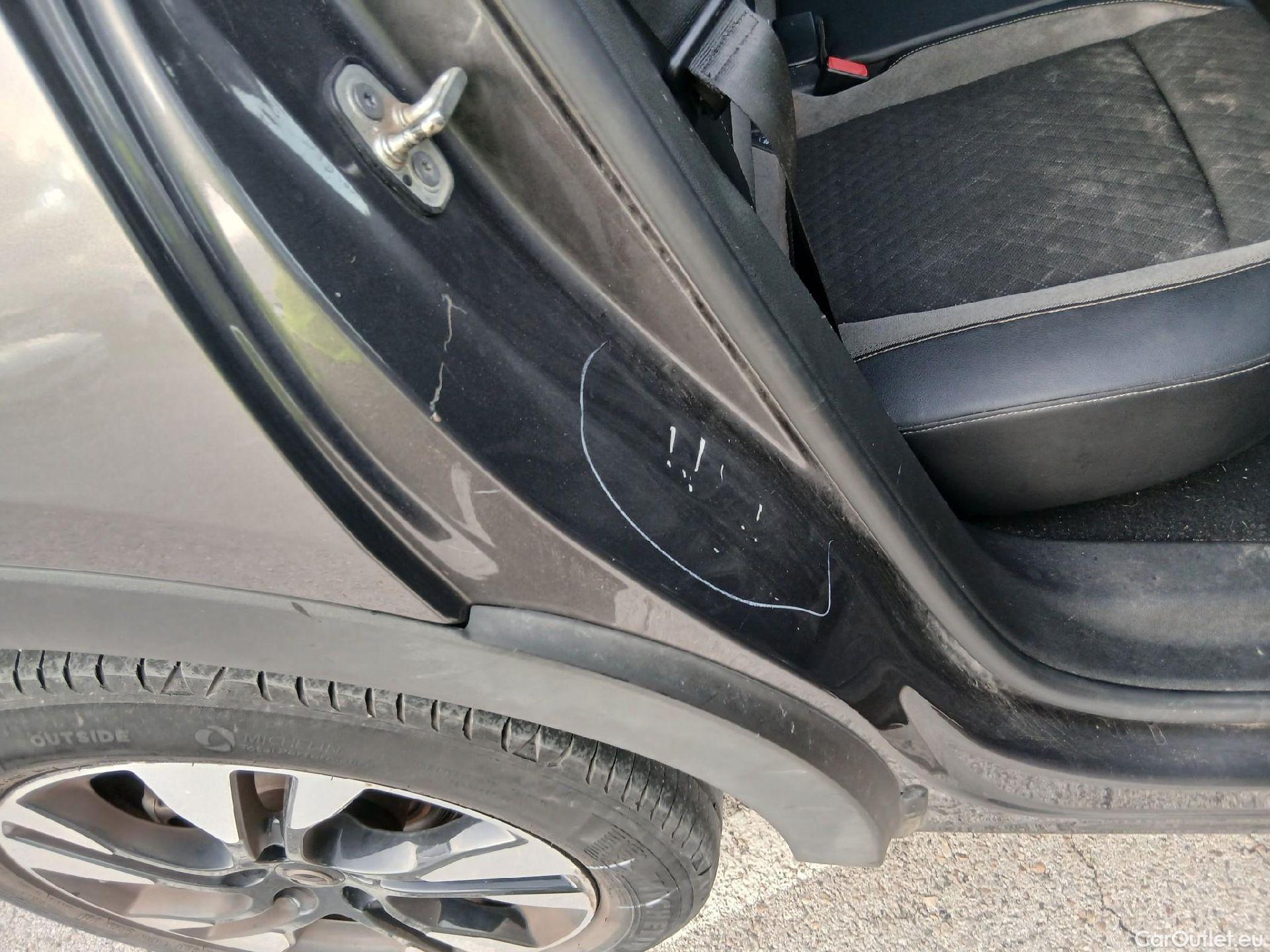  Opel   Grandland X OPEL / 2017 / 5P / todoterreno 1.5 CDTi Ultimate Auto #26