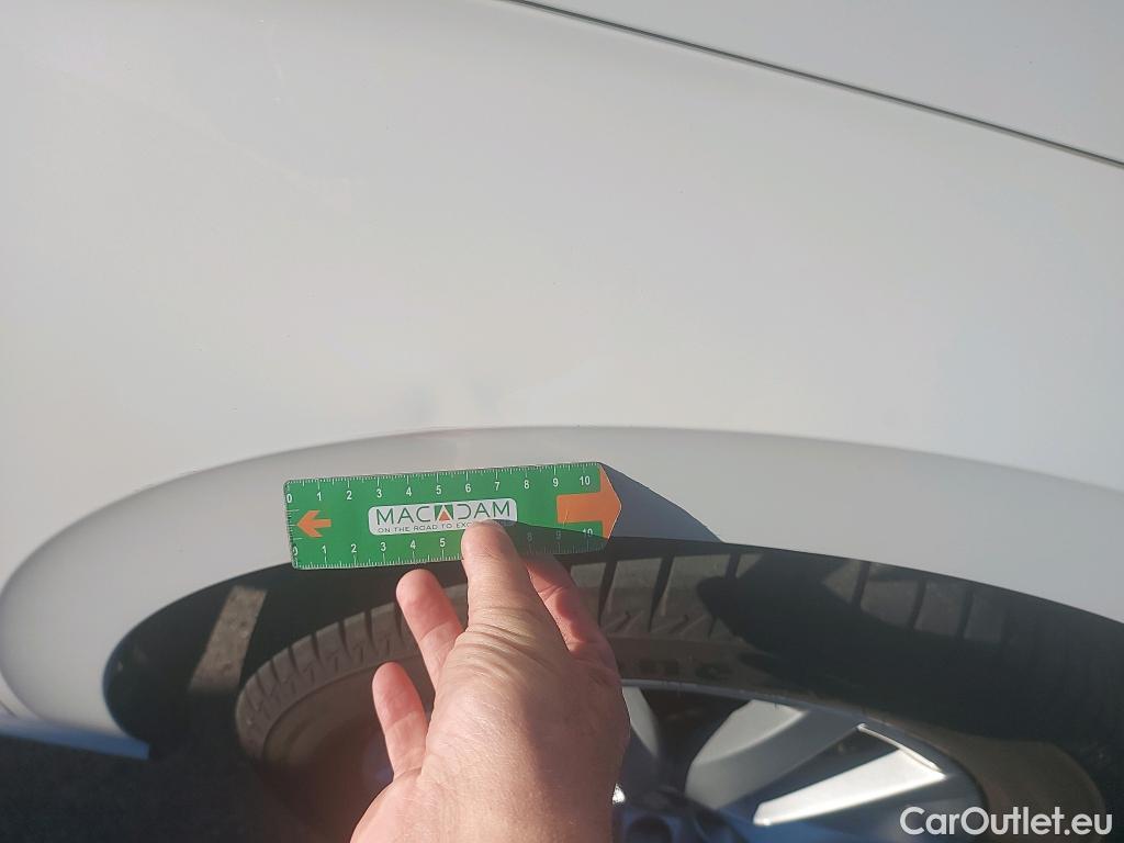  Skoda  Scala SKODA  / 2019 / 5P / berlina con portón 1.0 TGI 66KW (90CV) Active #4