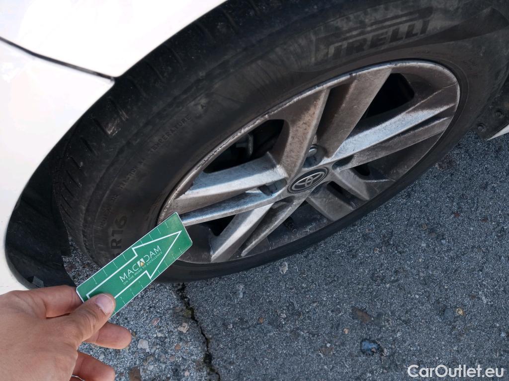  Toyota  Corolla TOYOTA  1.8 125H ACTIVE TECH E-CVT #20