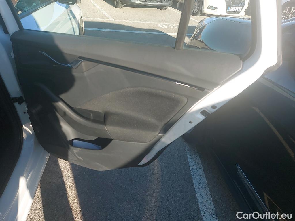  Skoda  Scala SKODA  / 2019 / 5P / berlina con portón 1.0 TGI 66KW (90CV) Active #10