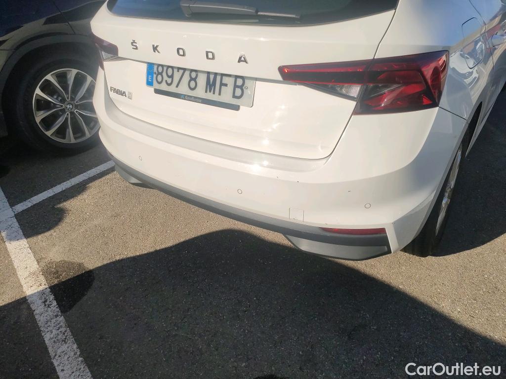  Skoda  Fabia SKODA  / 2021 / 5P / berlina con portón 1.0 TSI 70KW (95CV) Ambition (AC) #31