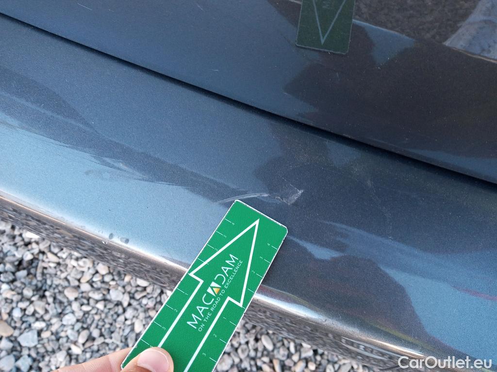  Peugeot  Expert PEUGEOT Traveller / 2016 / 5P / monovolumen Allure 2.0 BlueHDi 130KW EAT8 Standard #23