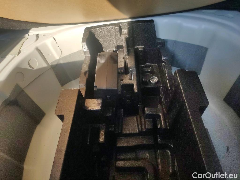  Skoda  Fabia SKODA  / 2021 / 5P / berlina con portón 1.0 TSI 70KW (95CV) Ambition (AC) #10